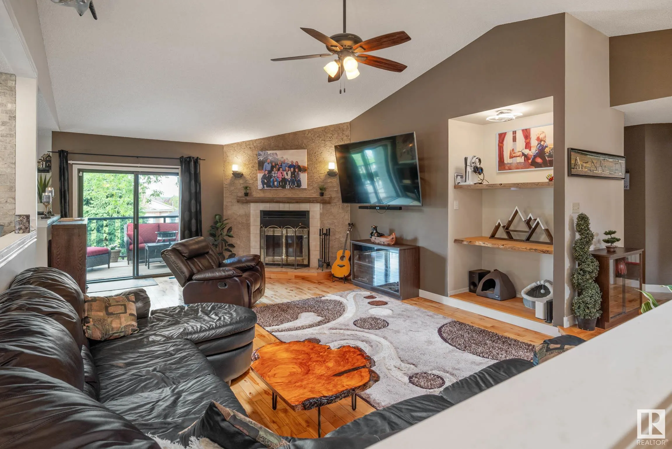 7 FIELDSTONE Cove