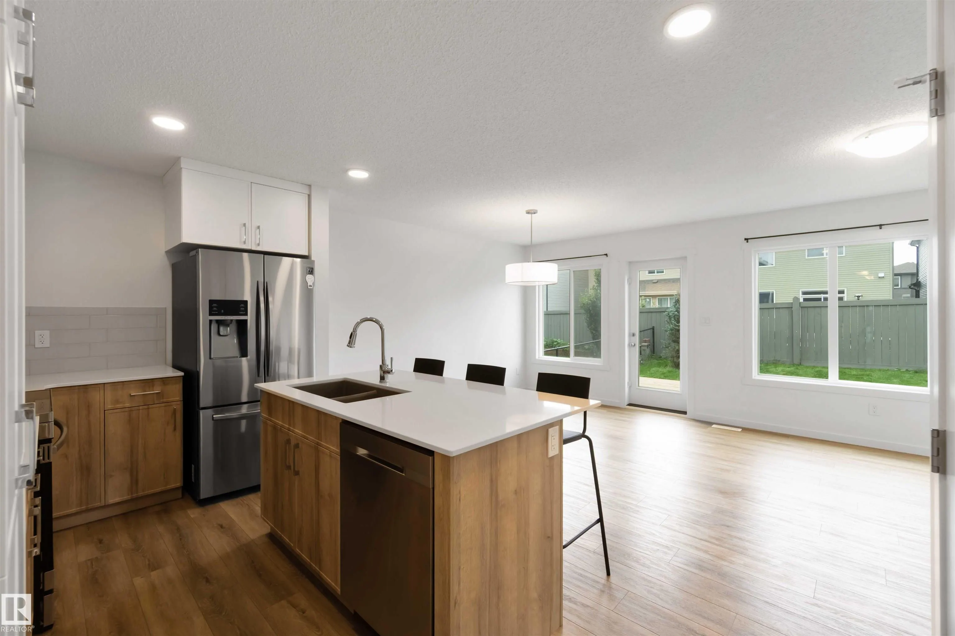 13119 209 St