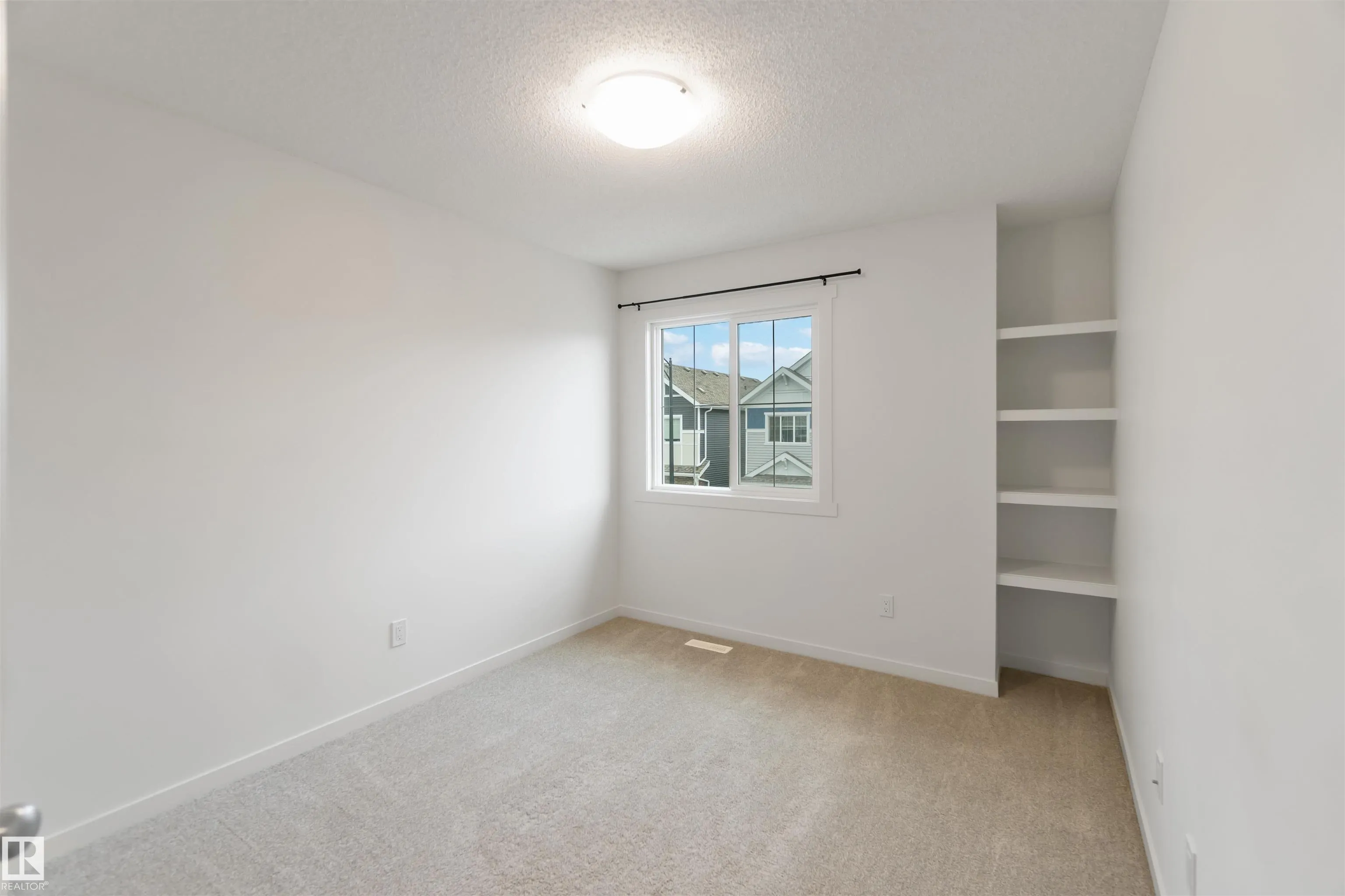 13119 209 St