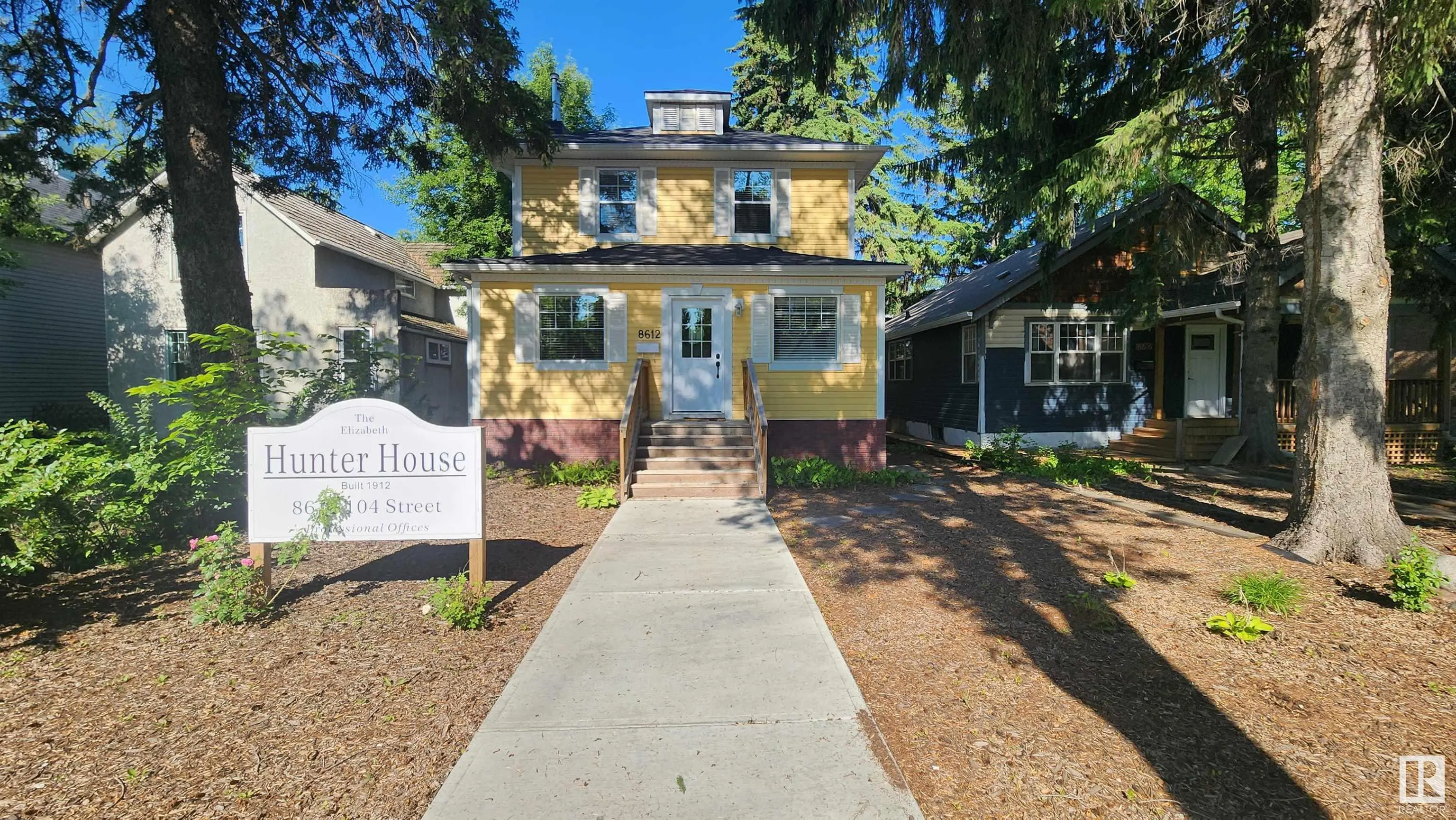 8612 104 Street