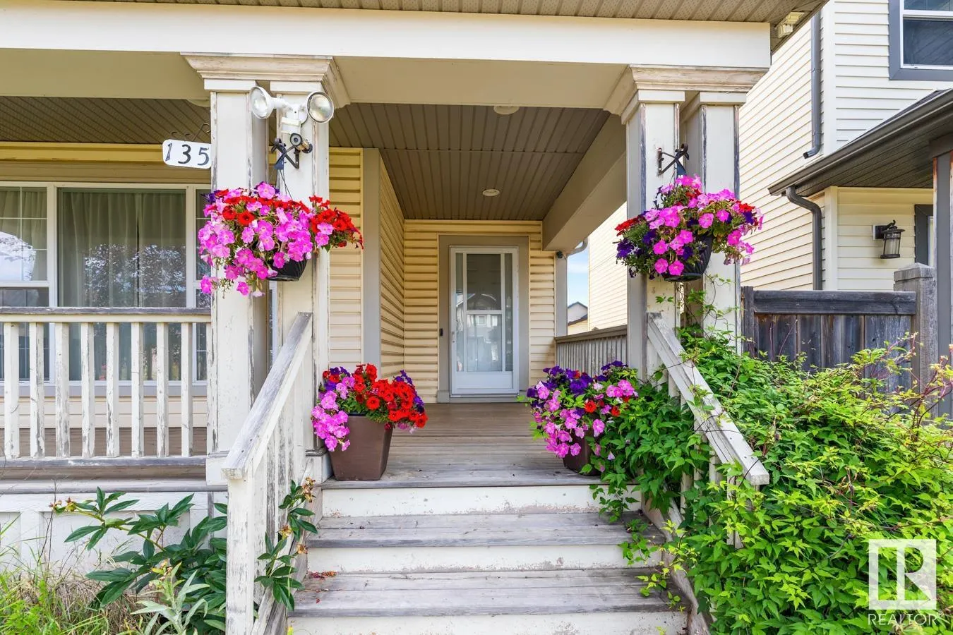 135 SUMMERTON Crescent
