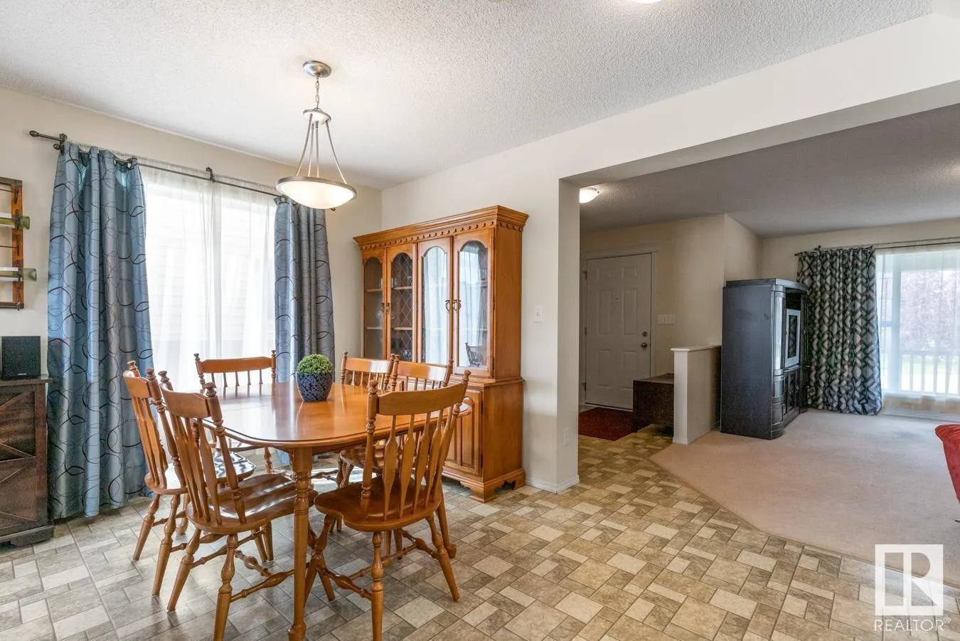 135 SUMMERTON Crescent