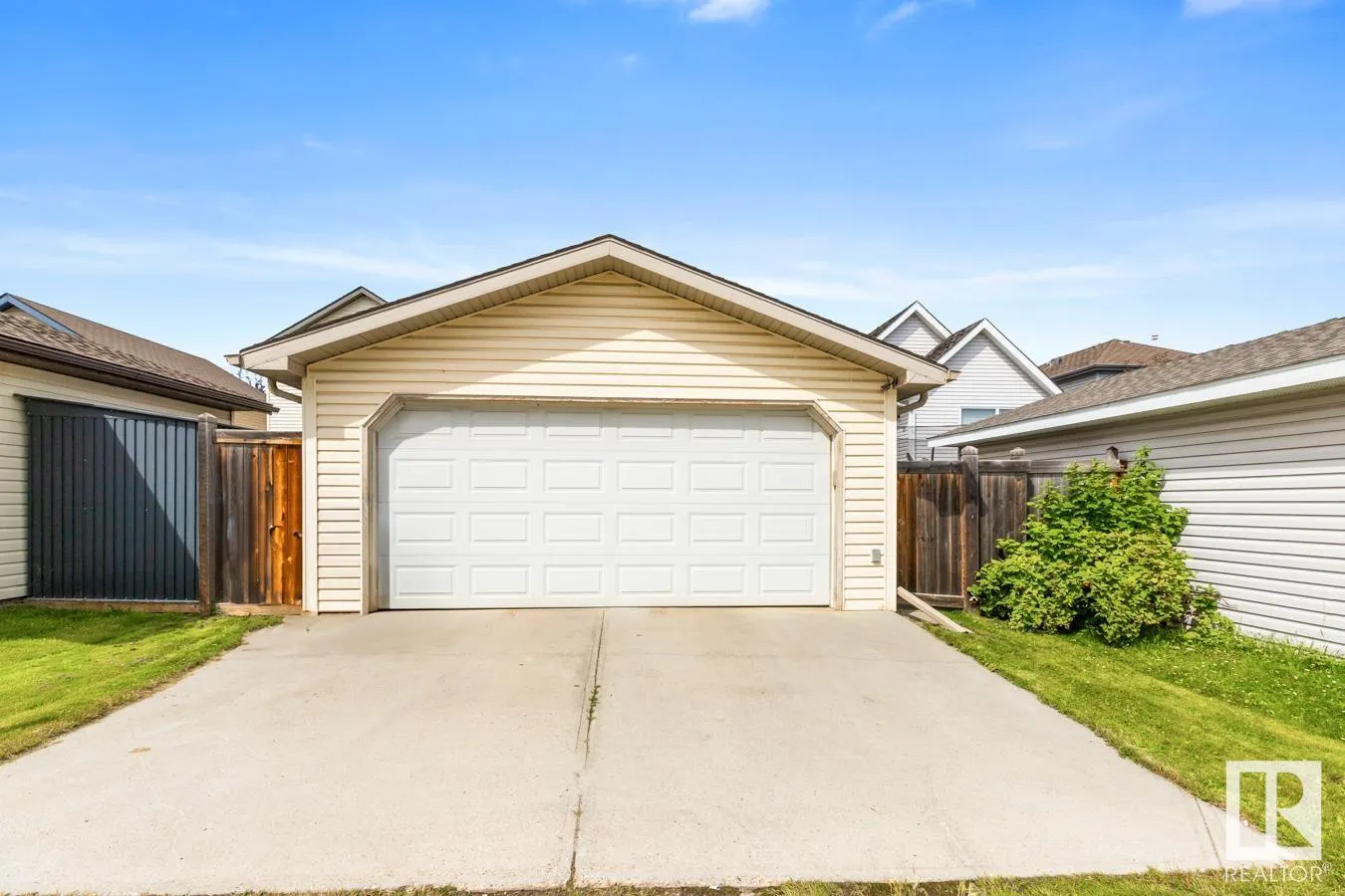 135 SUMMERTON Crescent