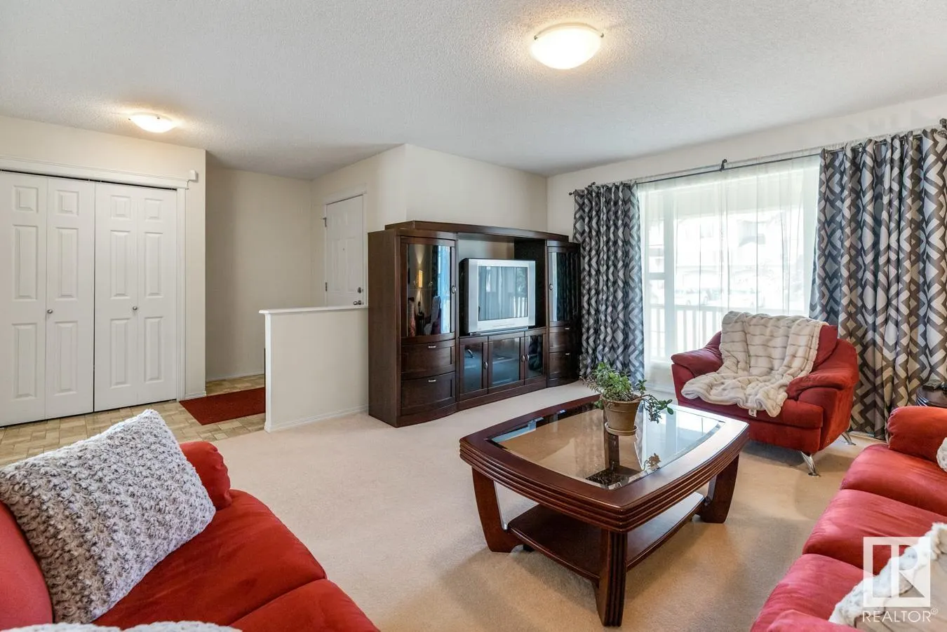 135 SUMMERTON Crescent