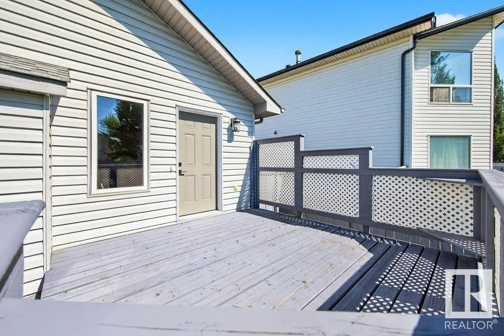 124 FOXHAVEN Court