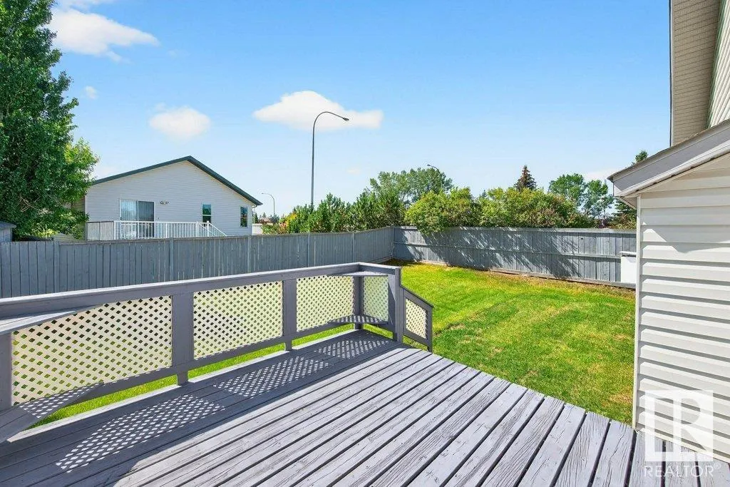124 FOXHAVEN Court
