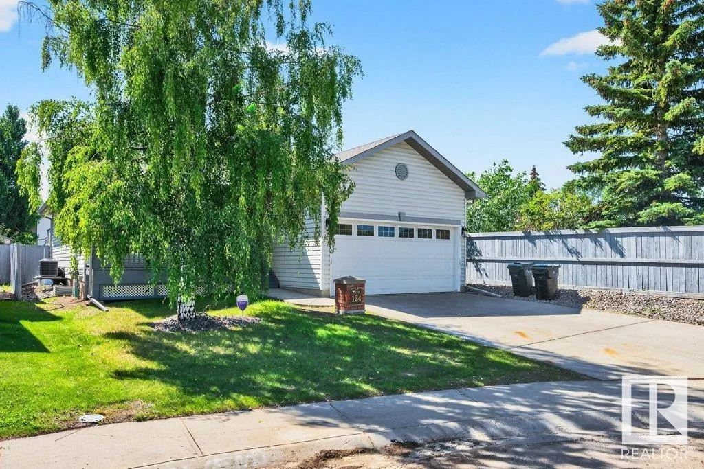 124 FOXHAVEN Court