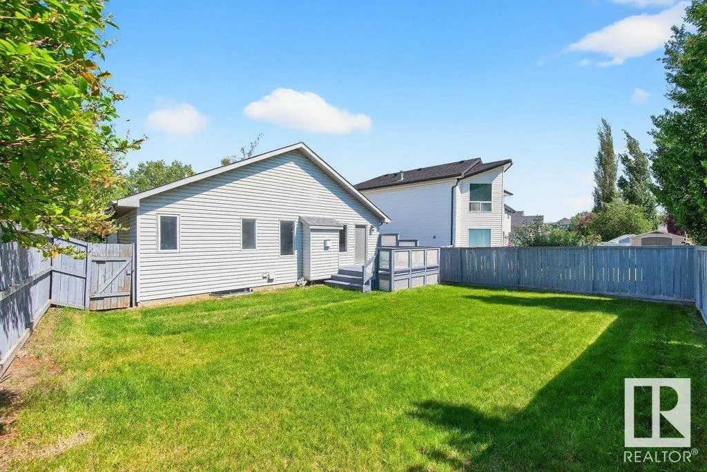 124 FOXHAVEN Court