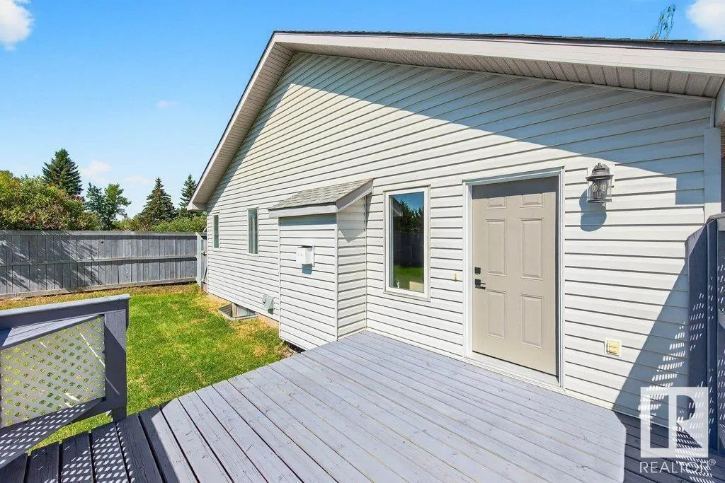 124 FOXHAVEN Court