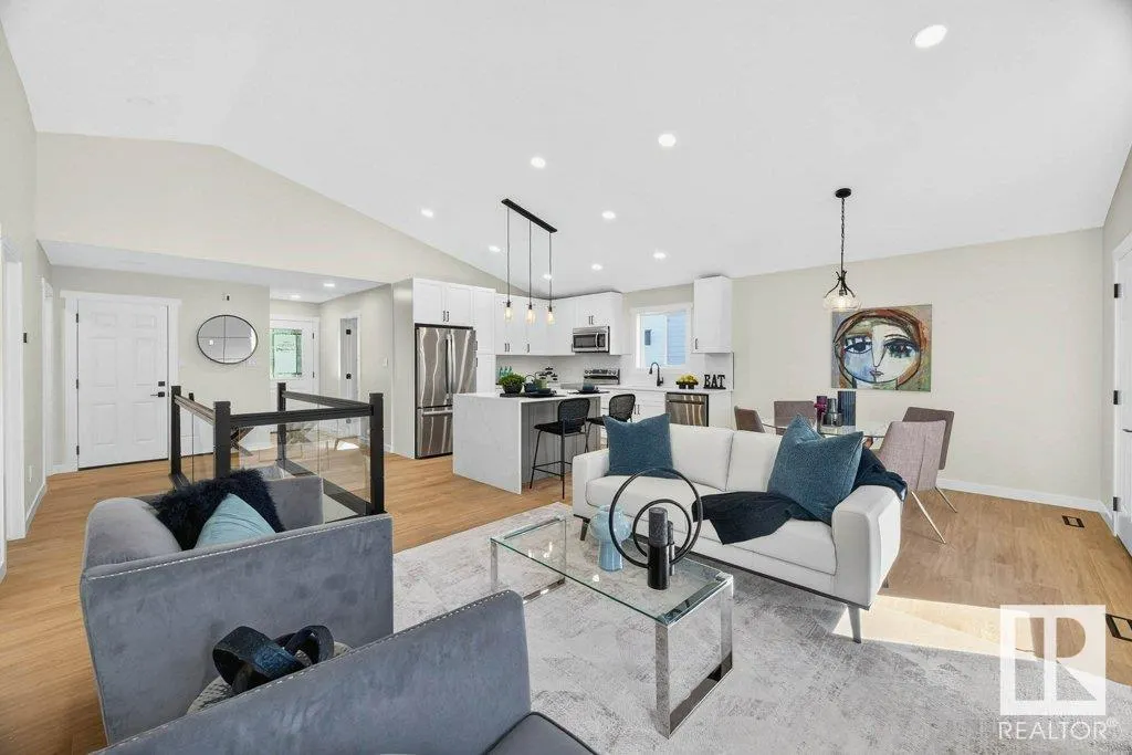124 FOXHAVEN Court