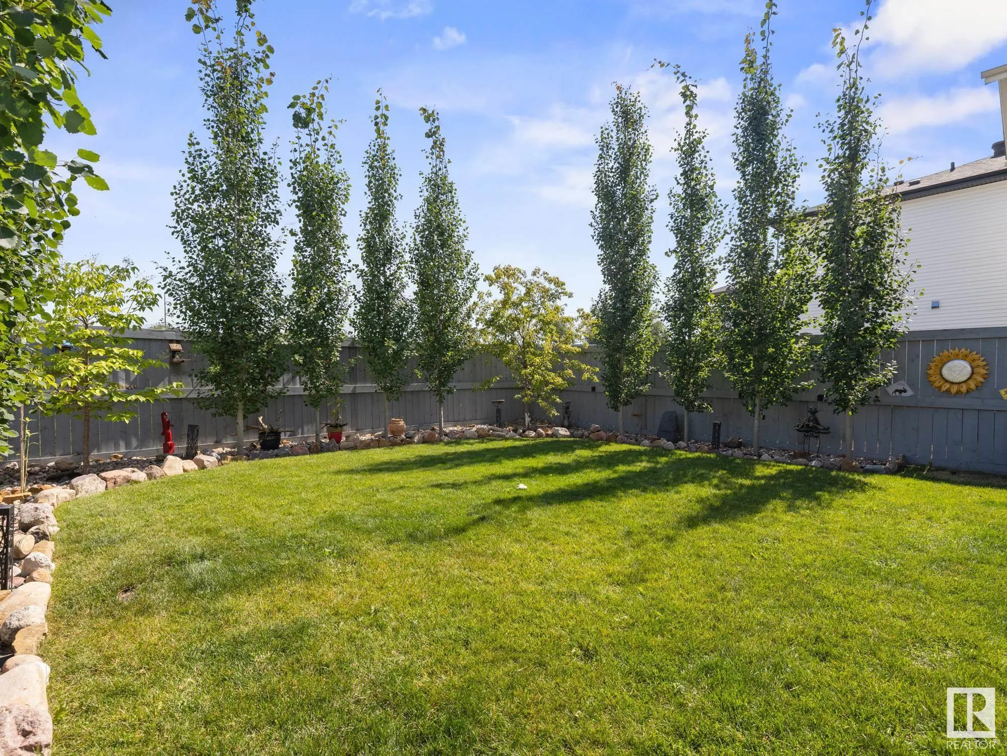 274 SILVERSTONE Crescent