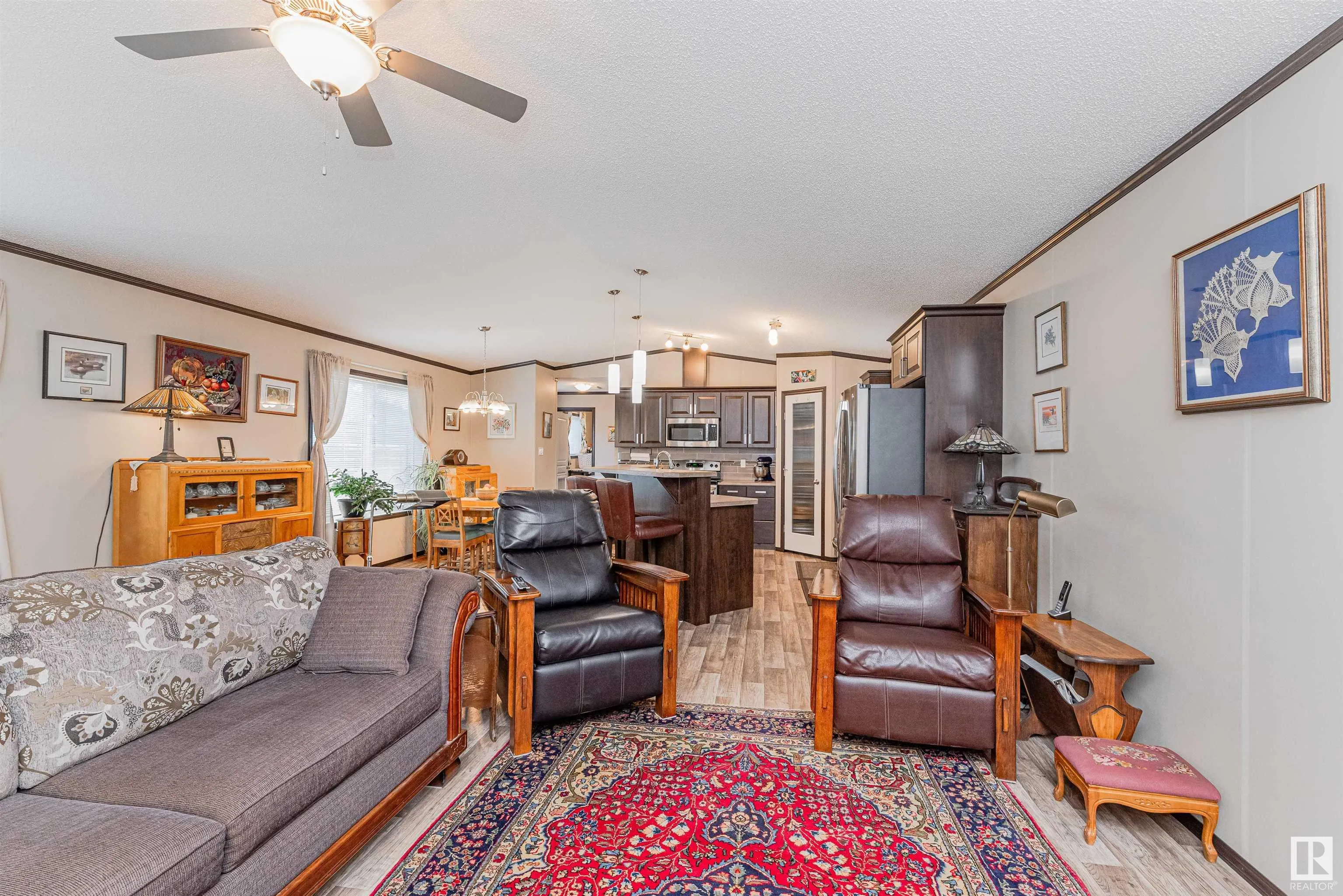 13 Laurel Drive