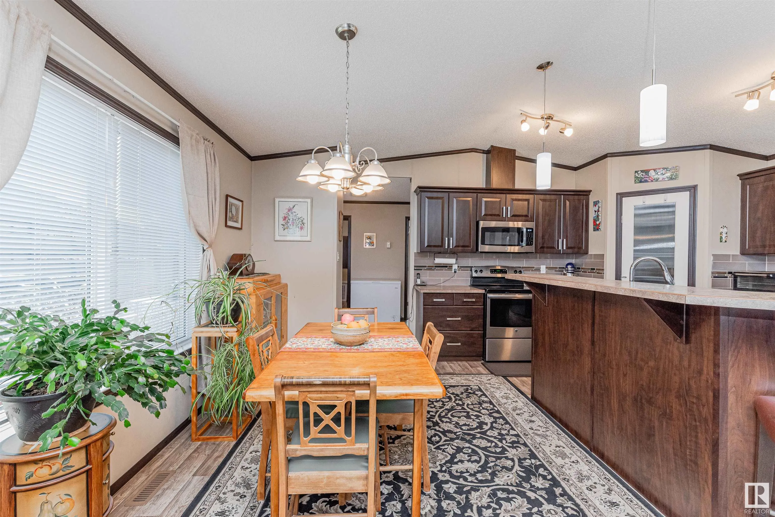 13 Laurel Drive