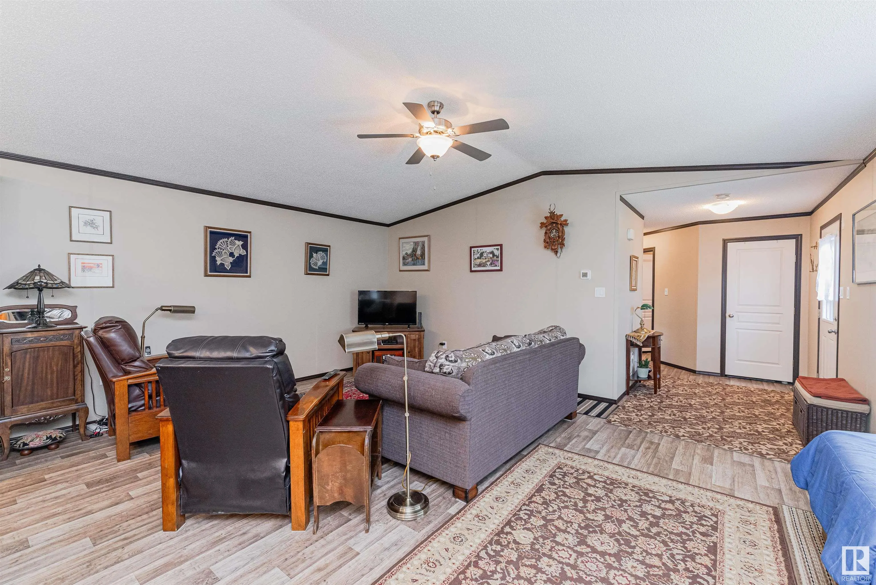 13 Laurel Drive