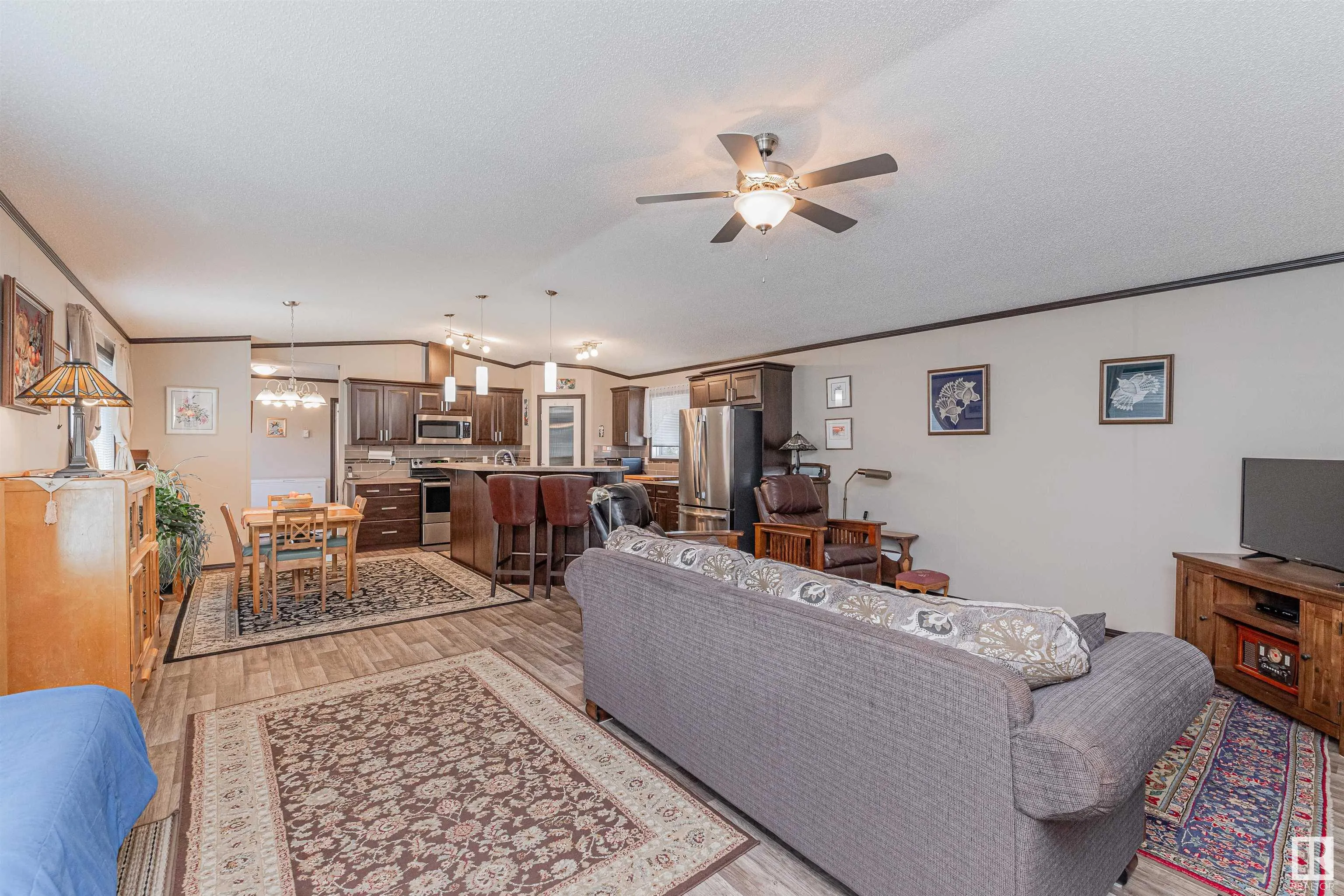 13 Laurel Drive