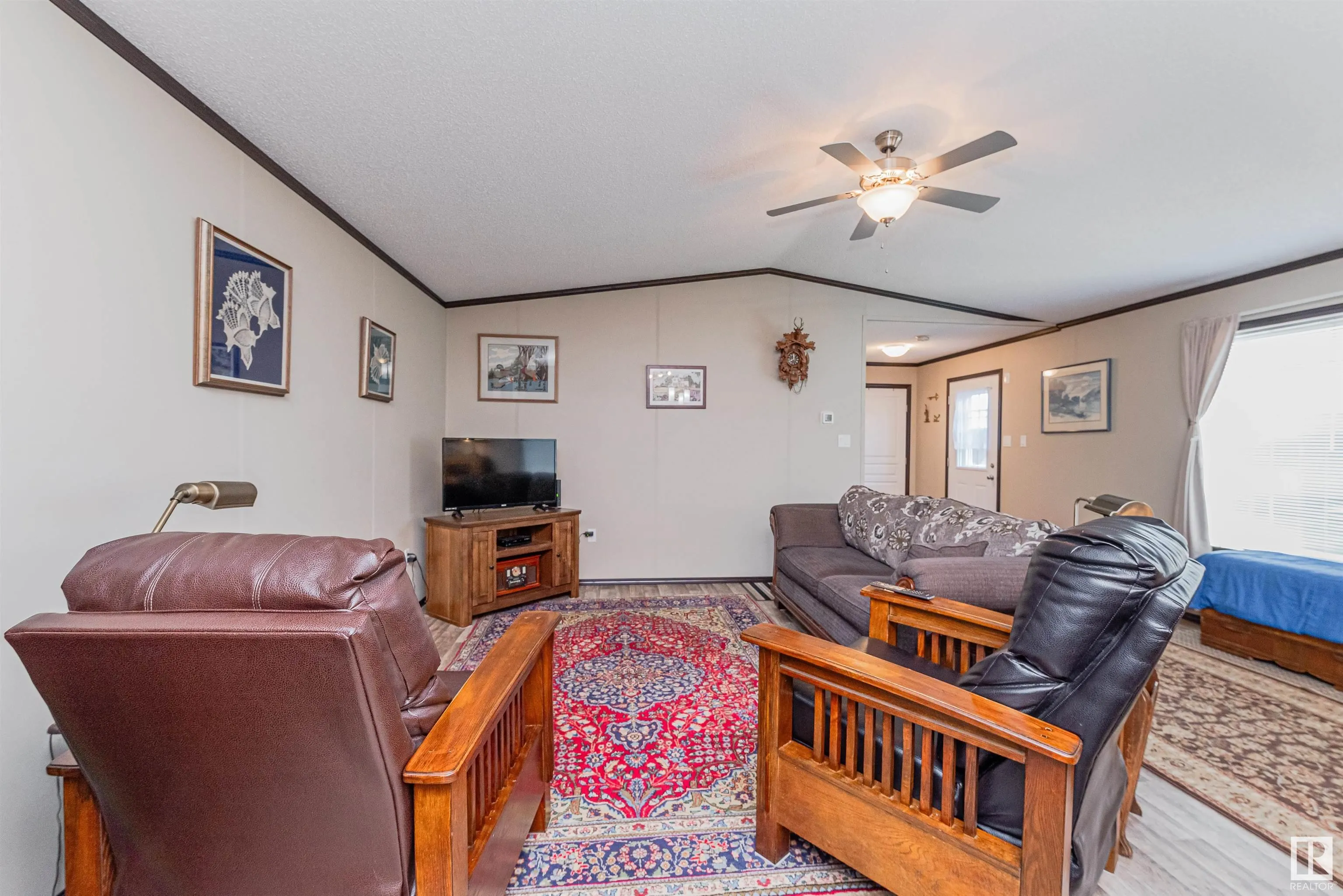 13 Laurel Drive