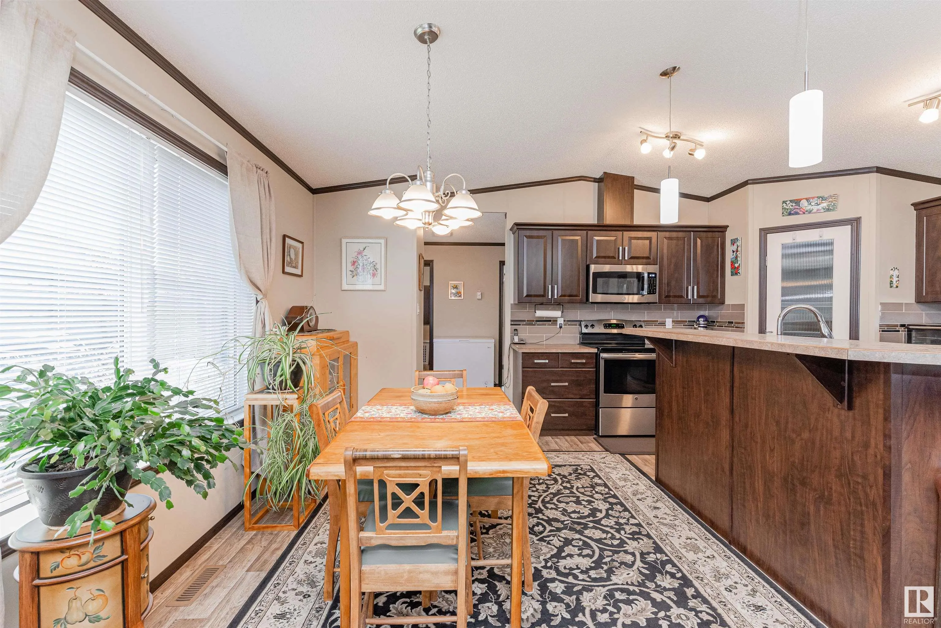 13 Laurel Drive