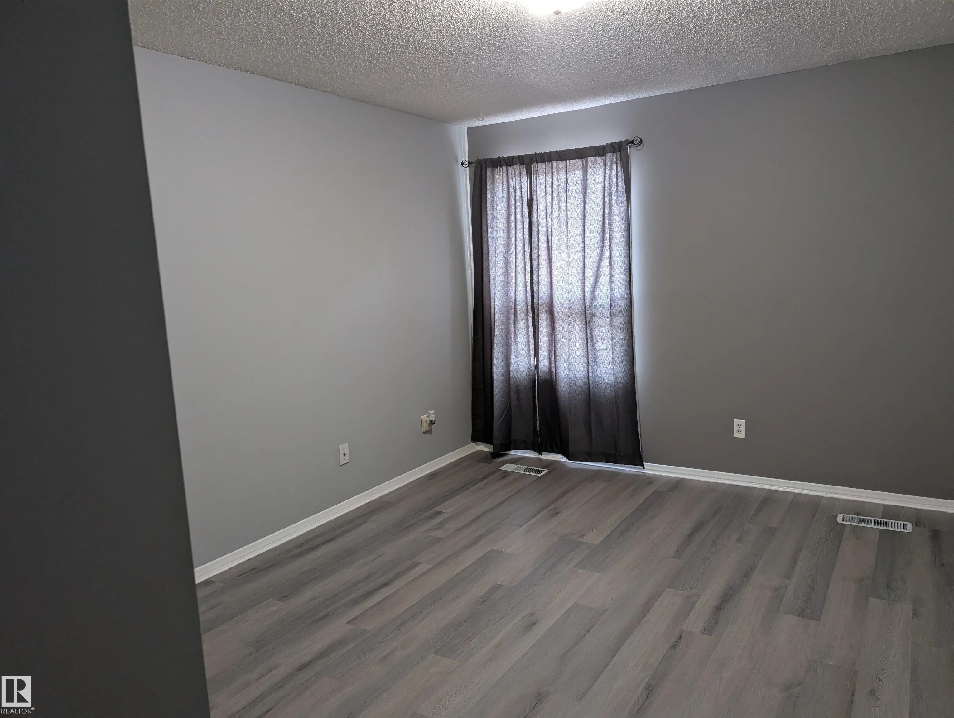 45 LORELEI Close