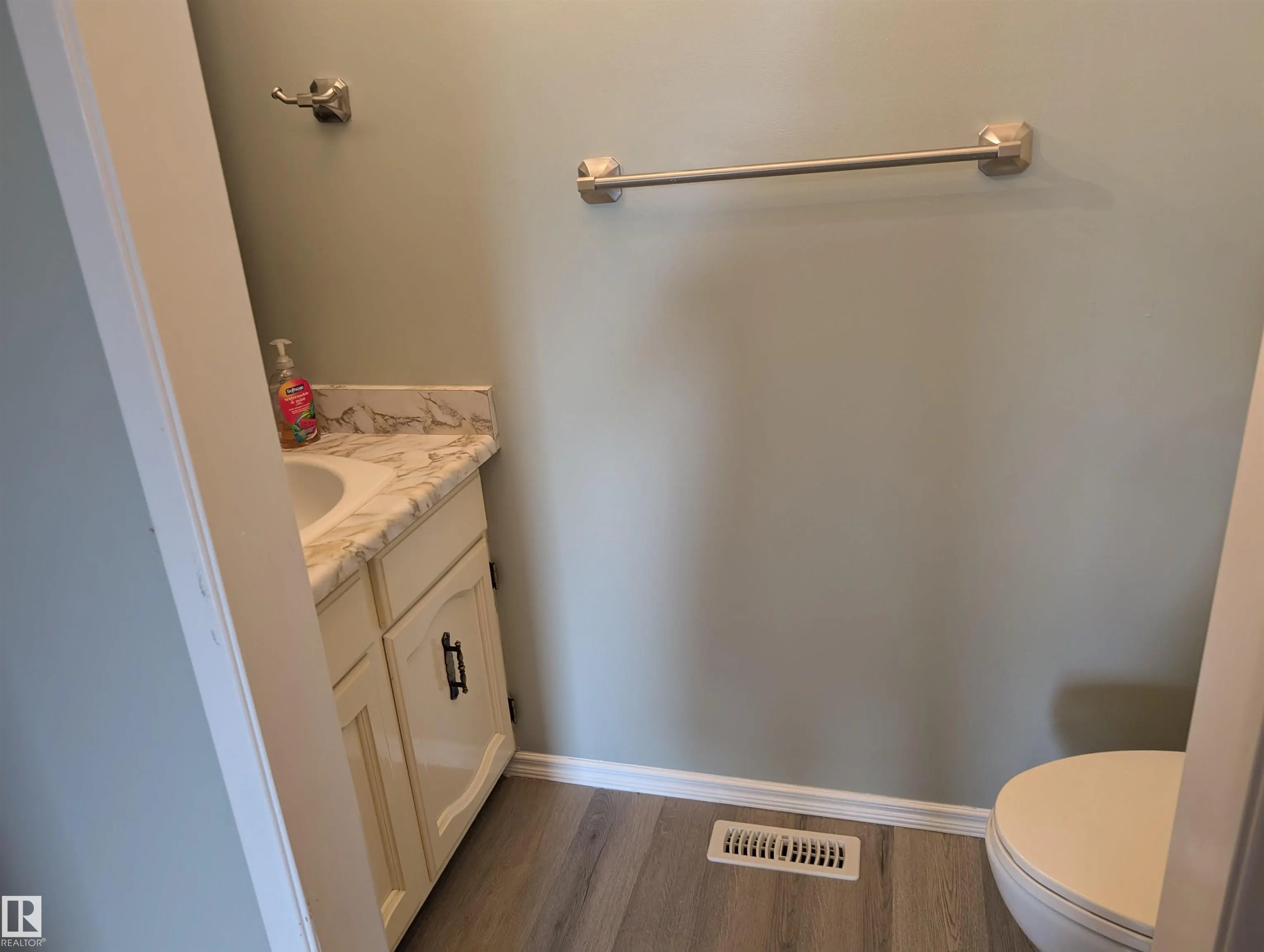 45 LORELEI Close