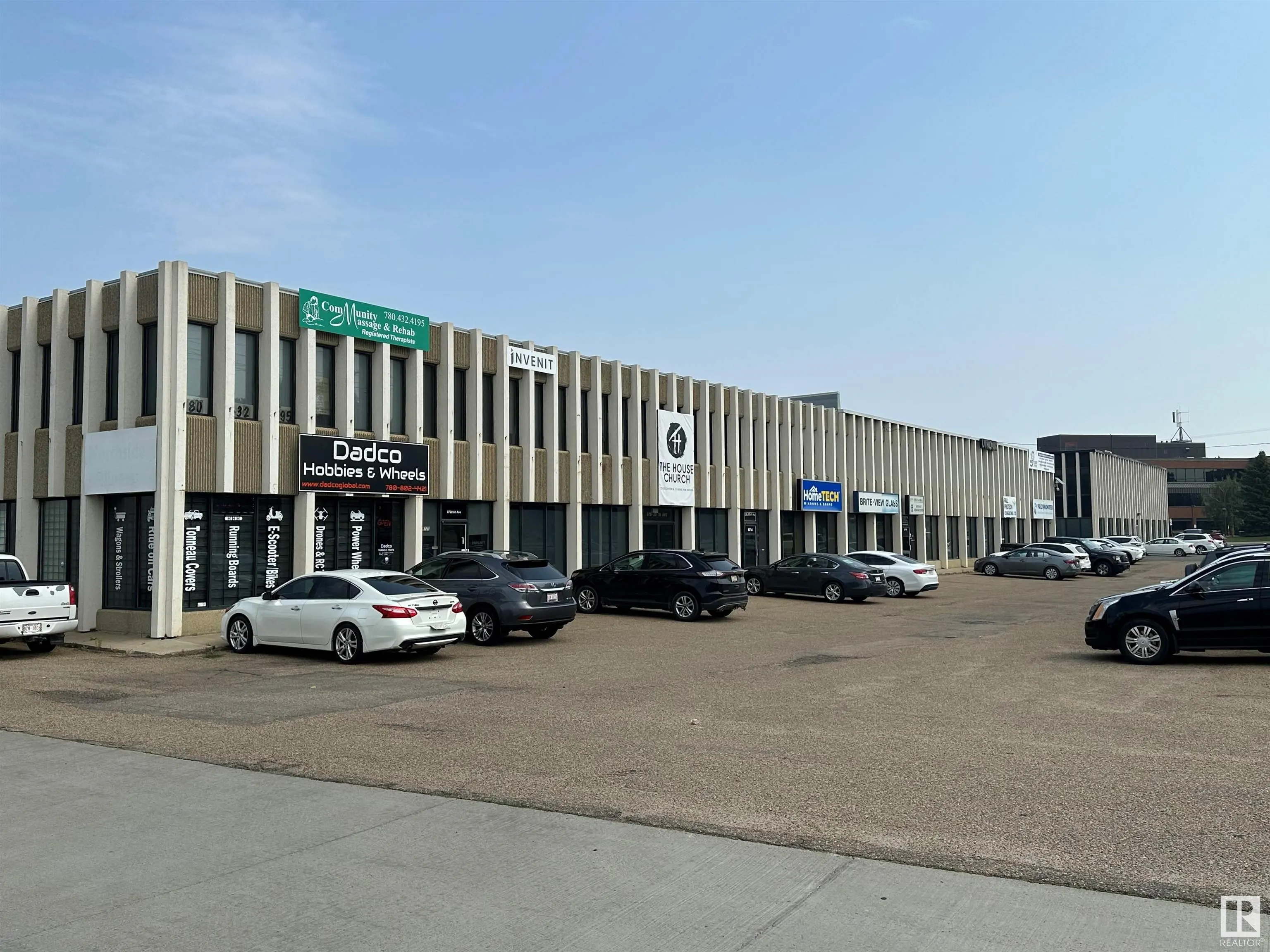 8708/8704 8722 51 Avenue
