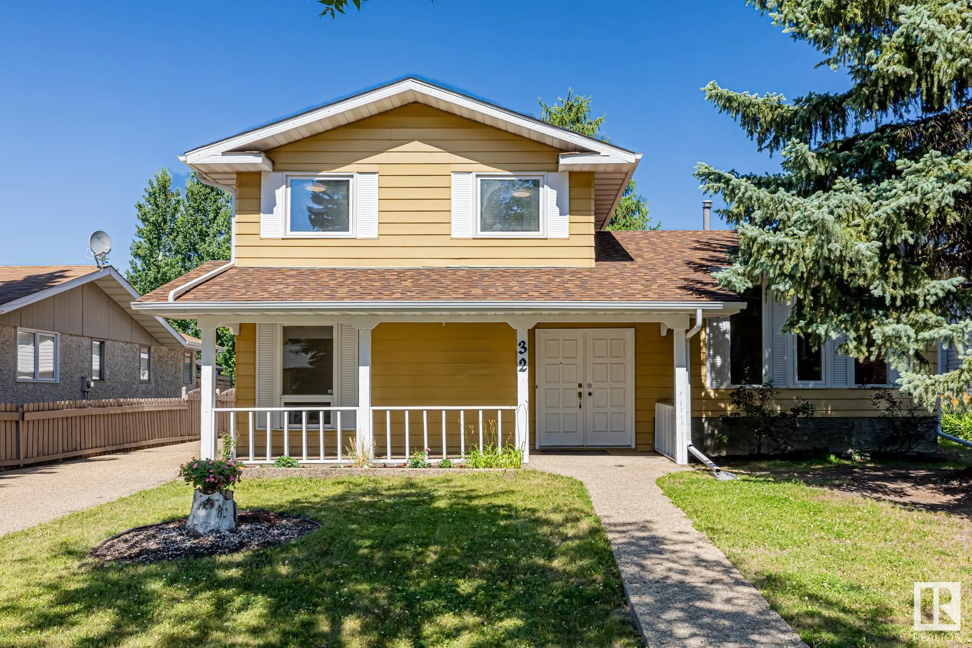 32 BUTTERFIELD Crescent
