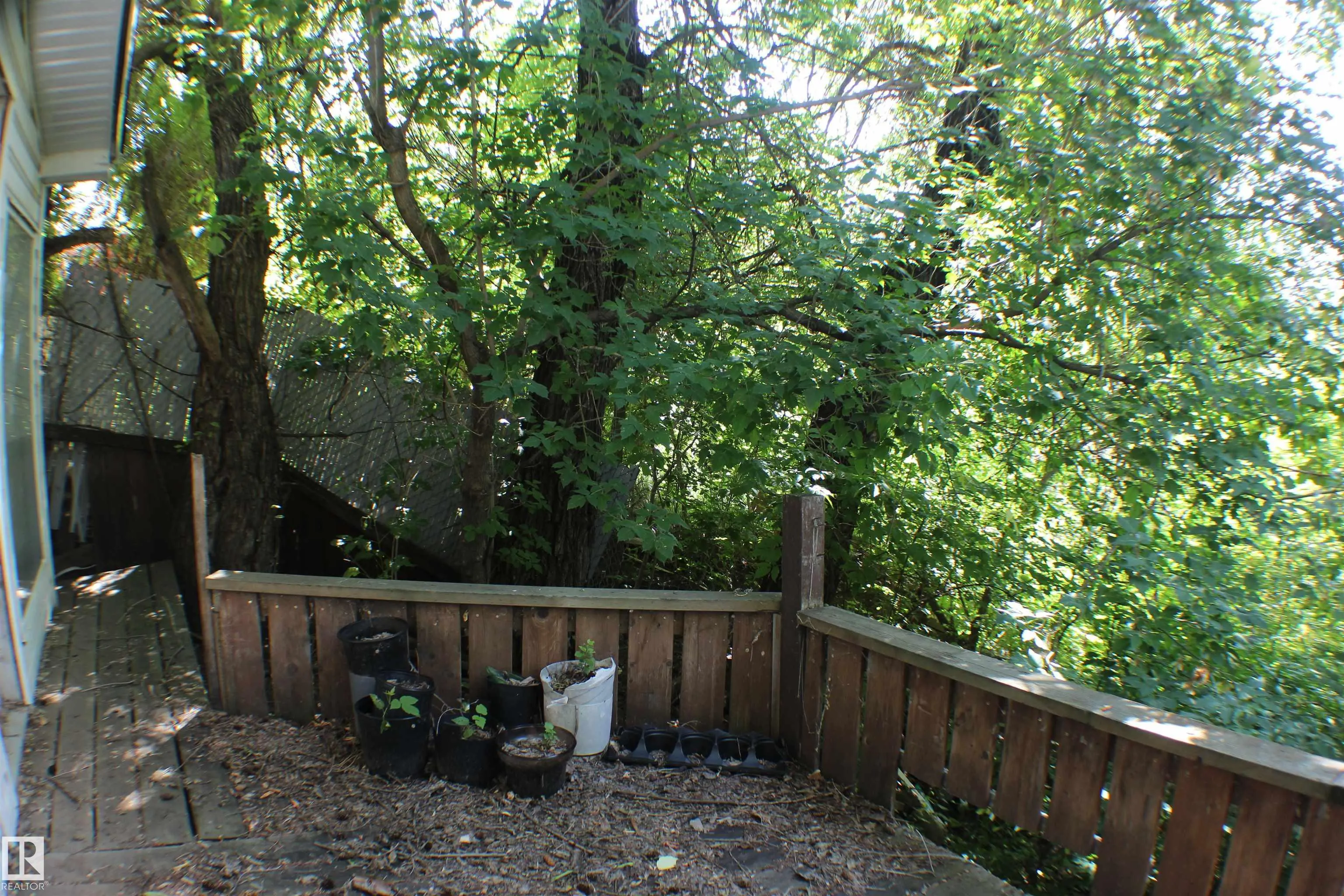 620 Lakeside Point(e)