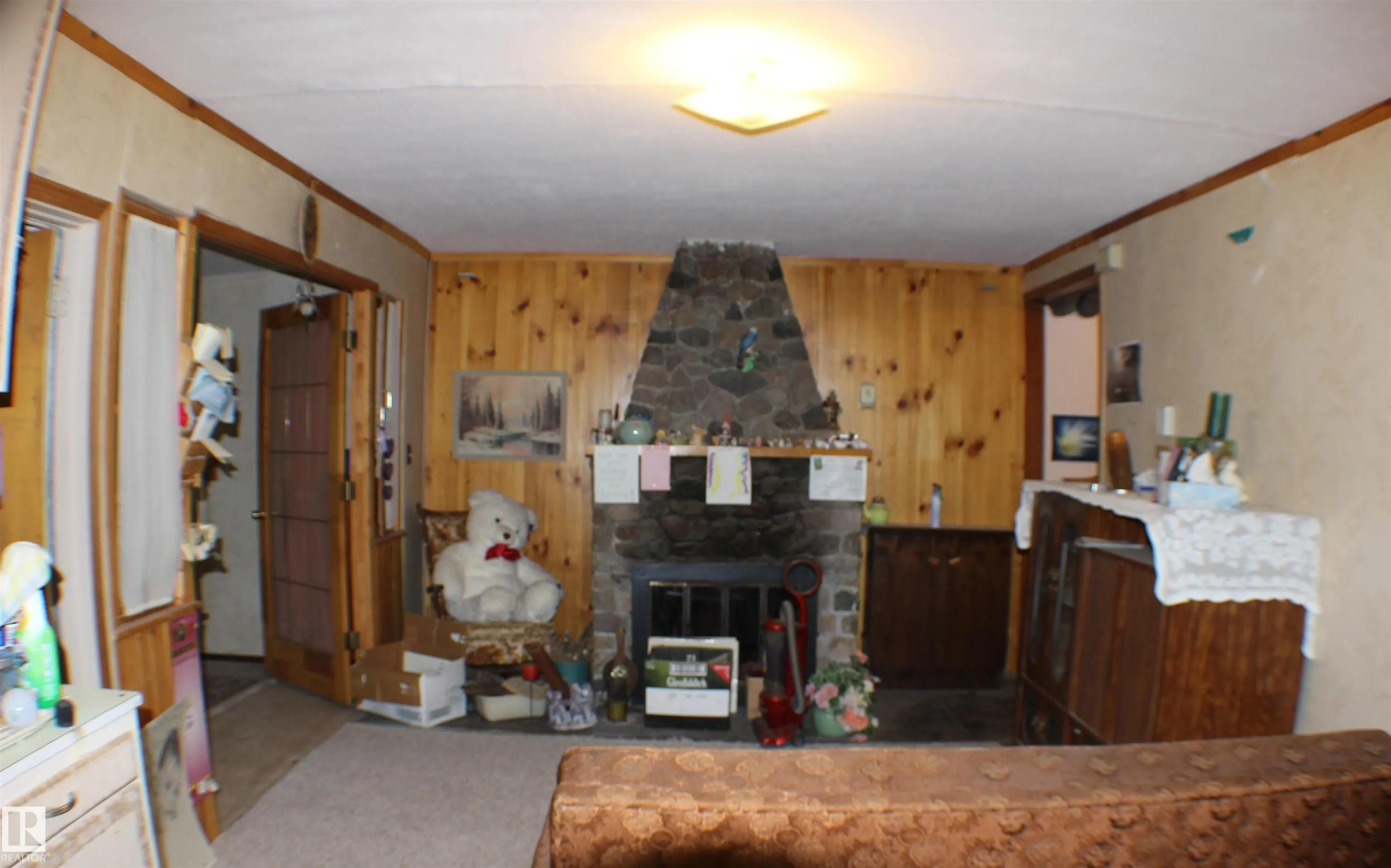 620 Lakeside Point(e)
