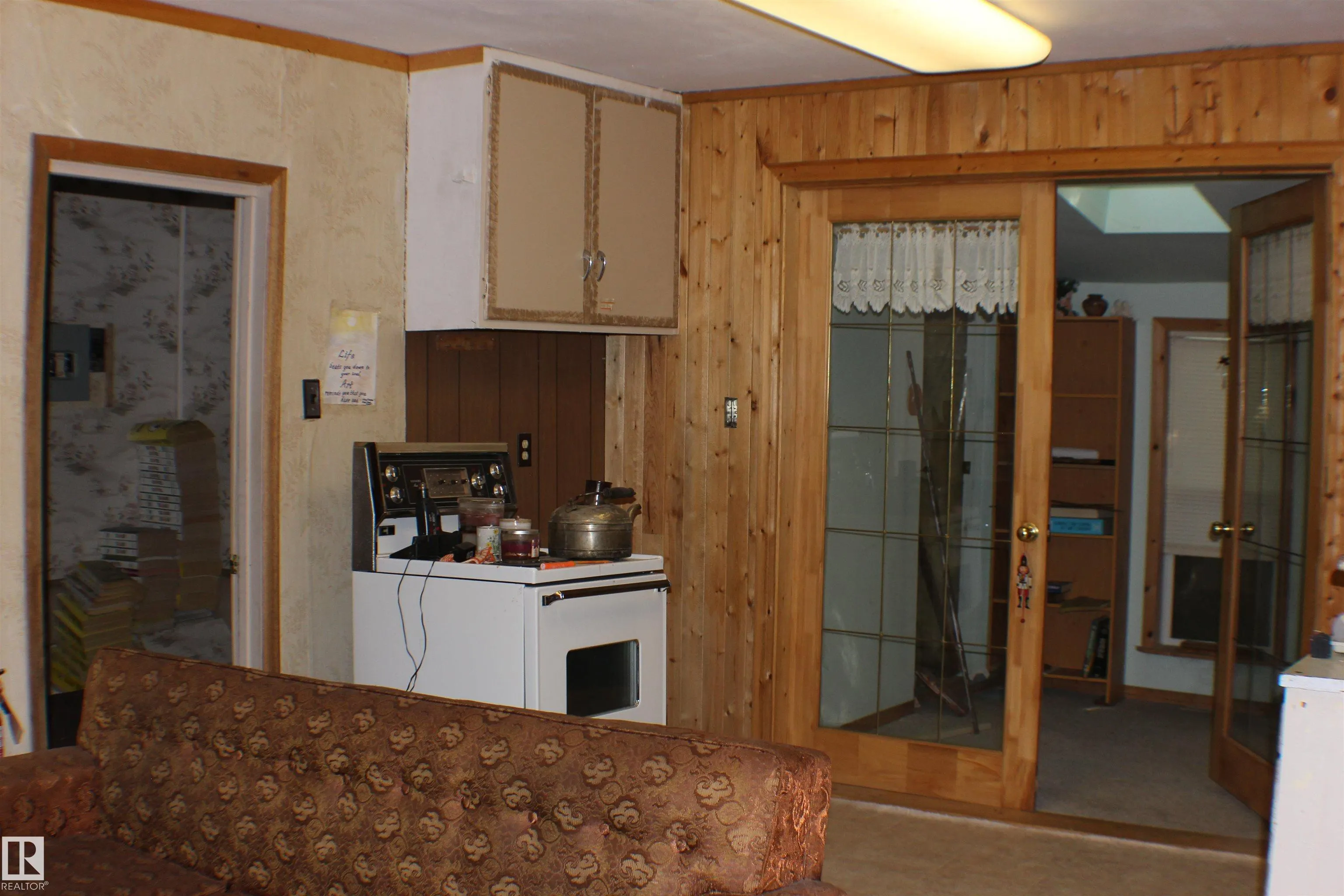 620 Lakeside Point(e)
