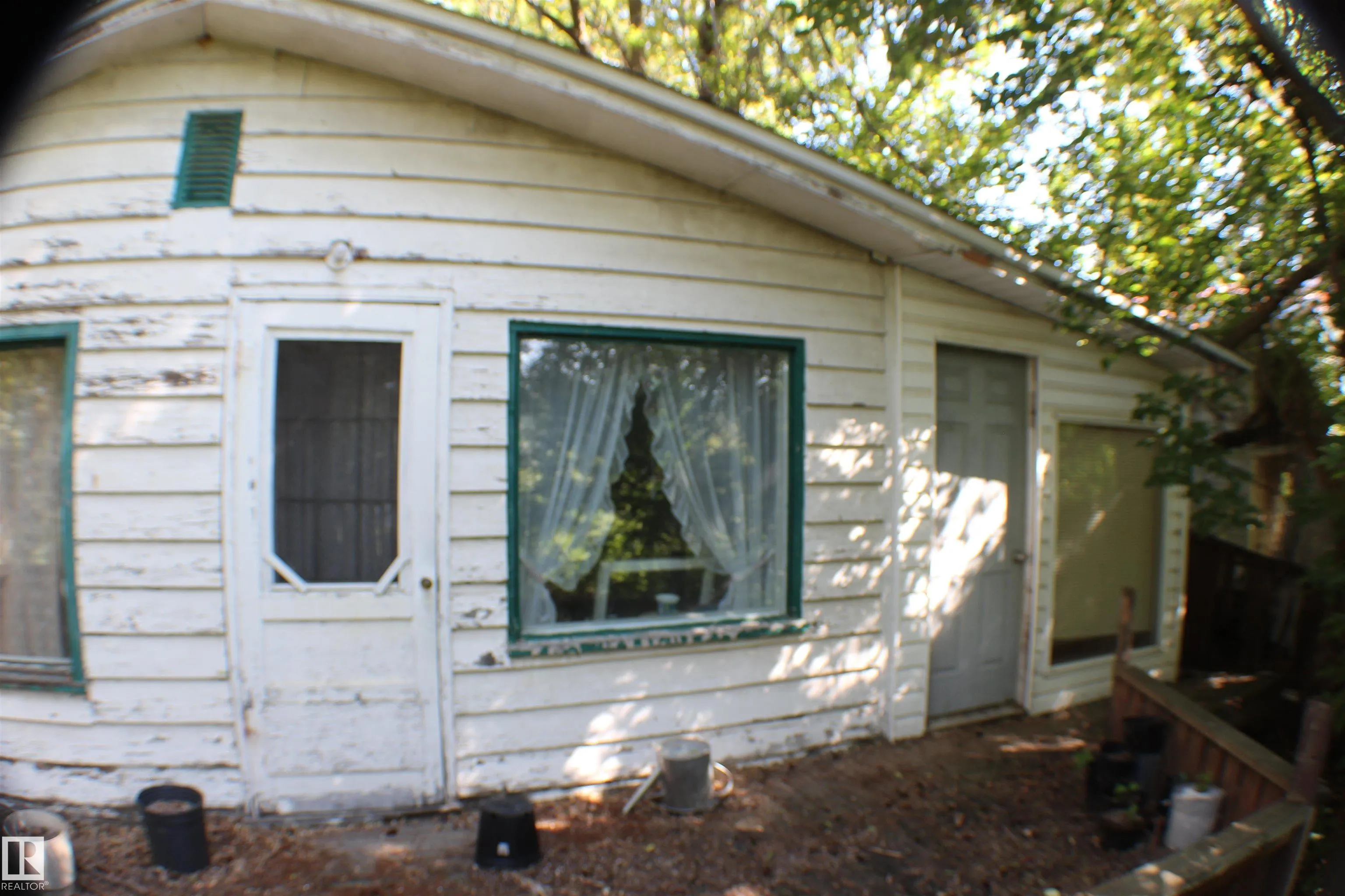 620 Lakeside Point(e)