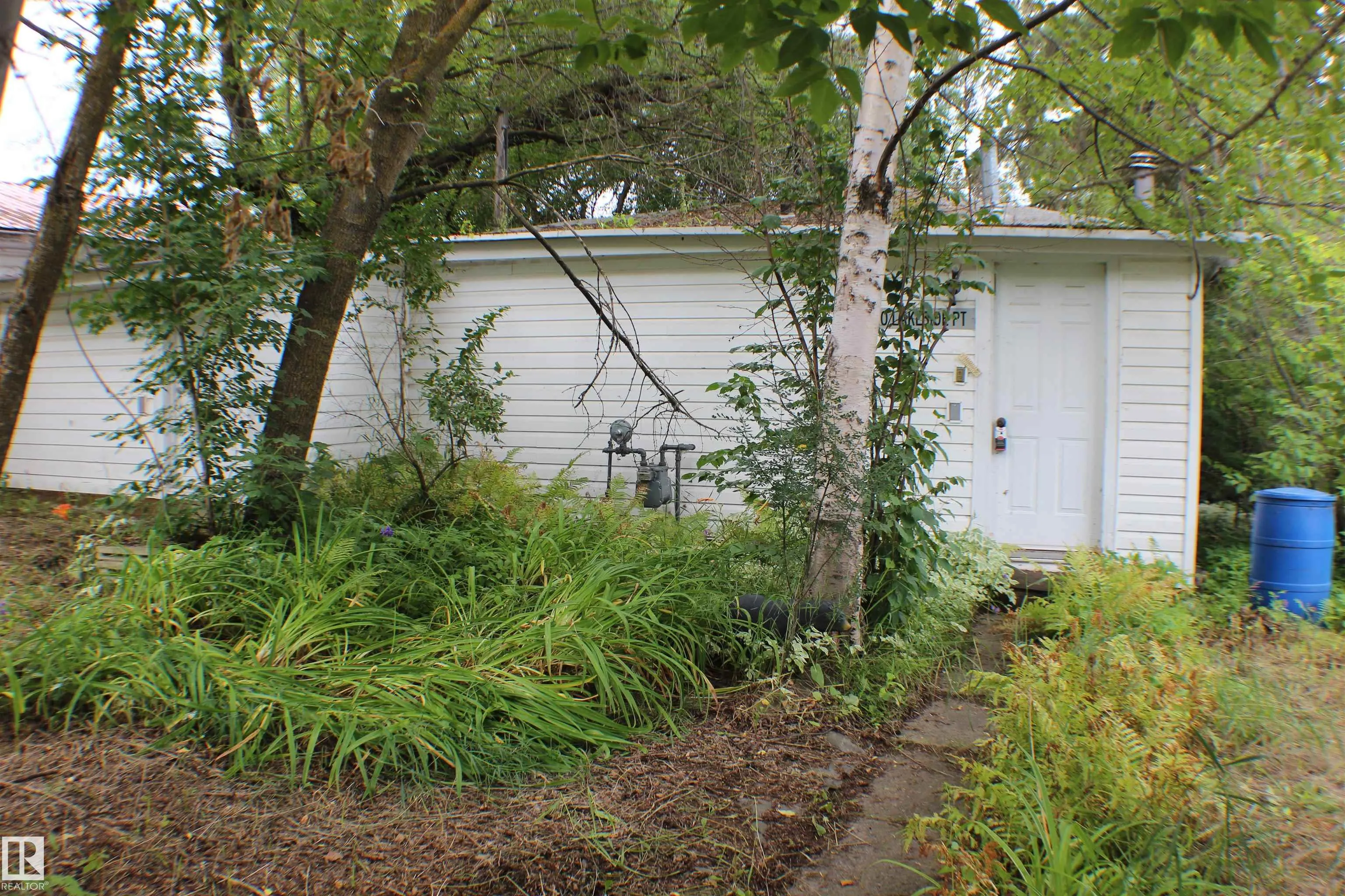 620 Lakeside Point(e)