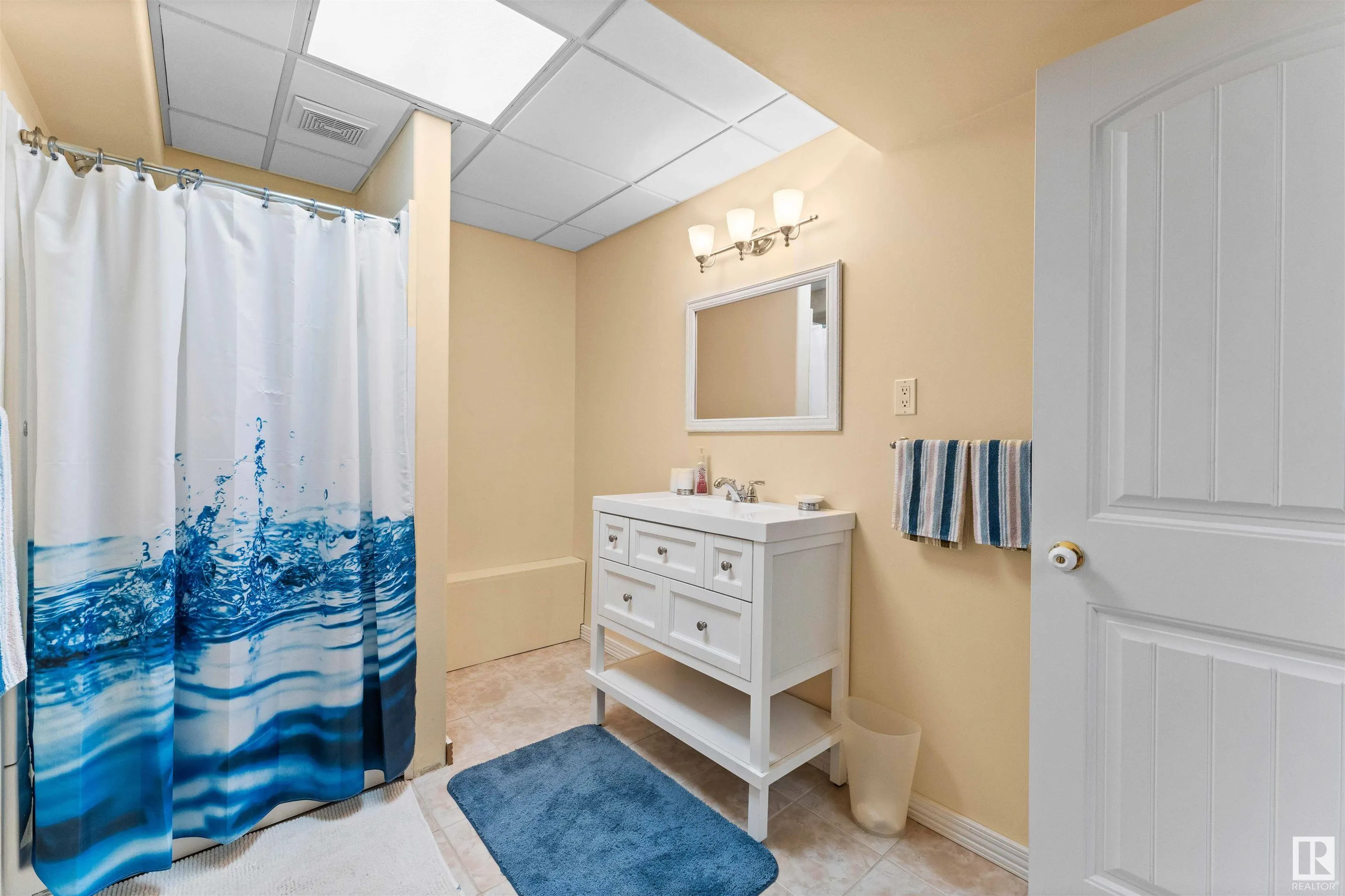5 LAKEWOOD Cove