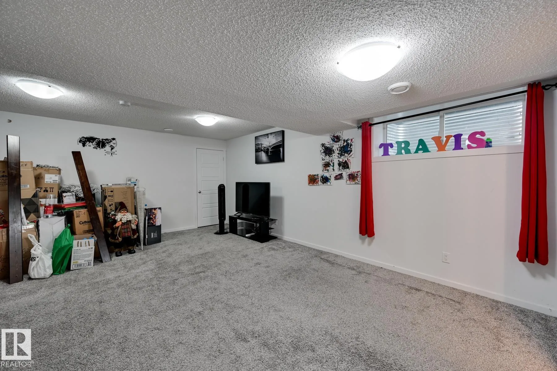 6004 ROSENTHAL Way