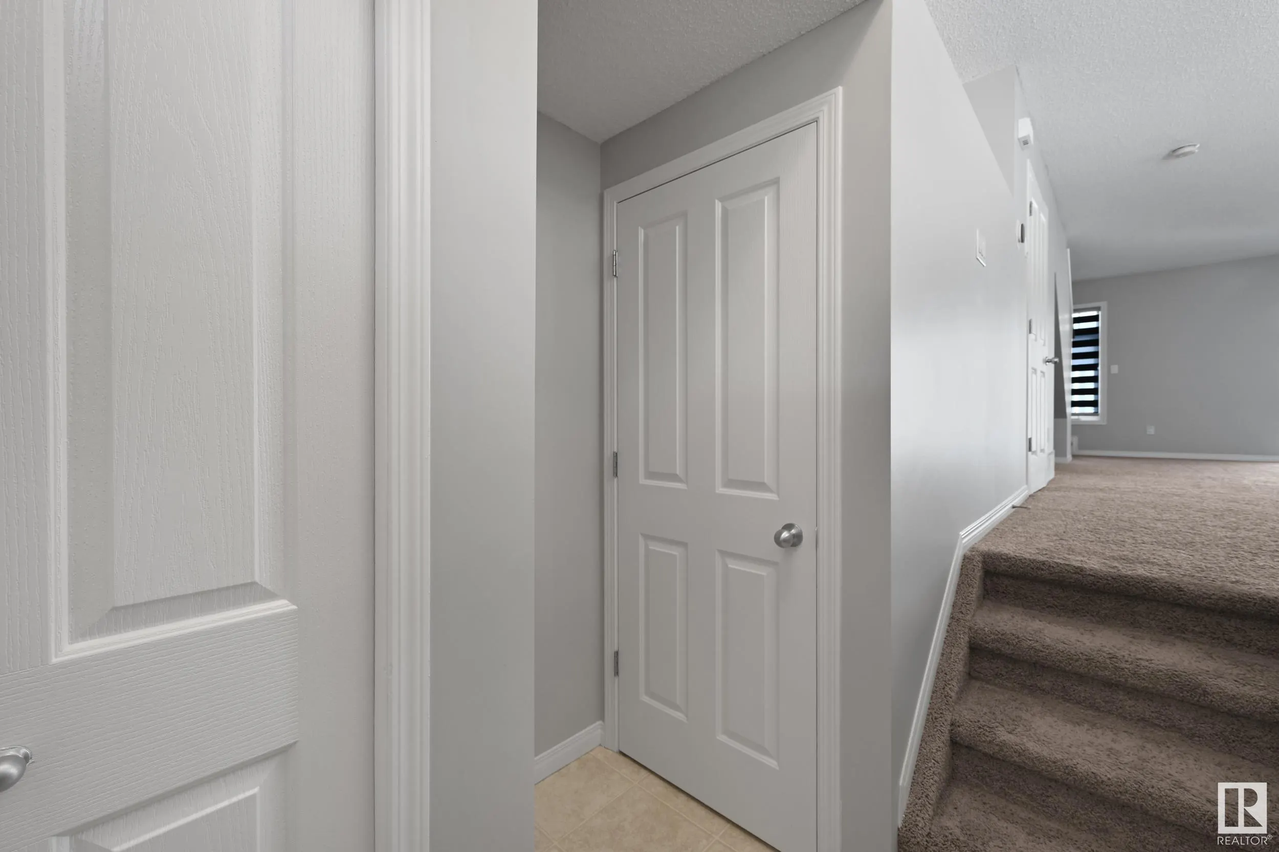 465 HEMINGWAY Road
