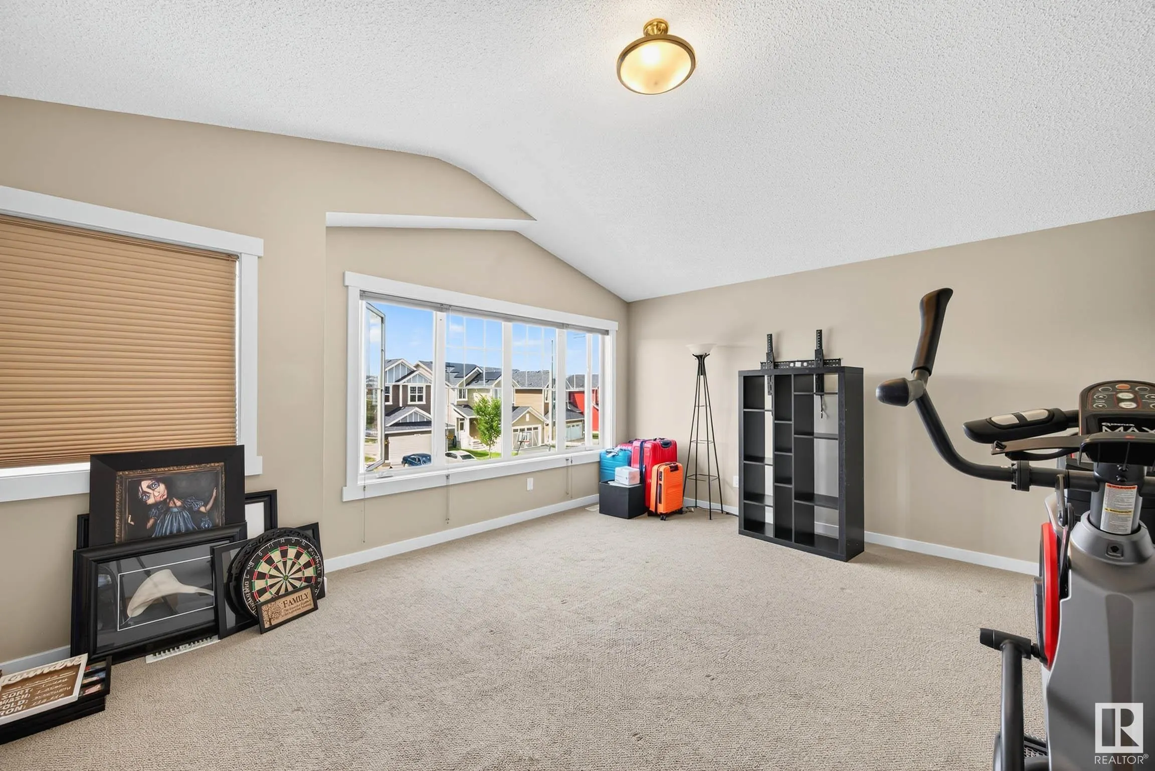 237 SHEPPARD Circle