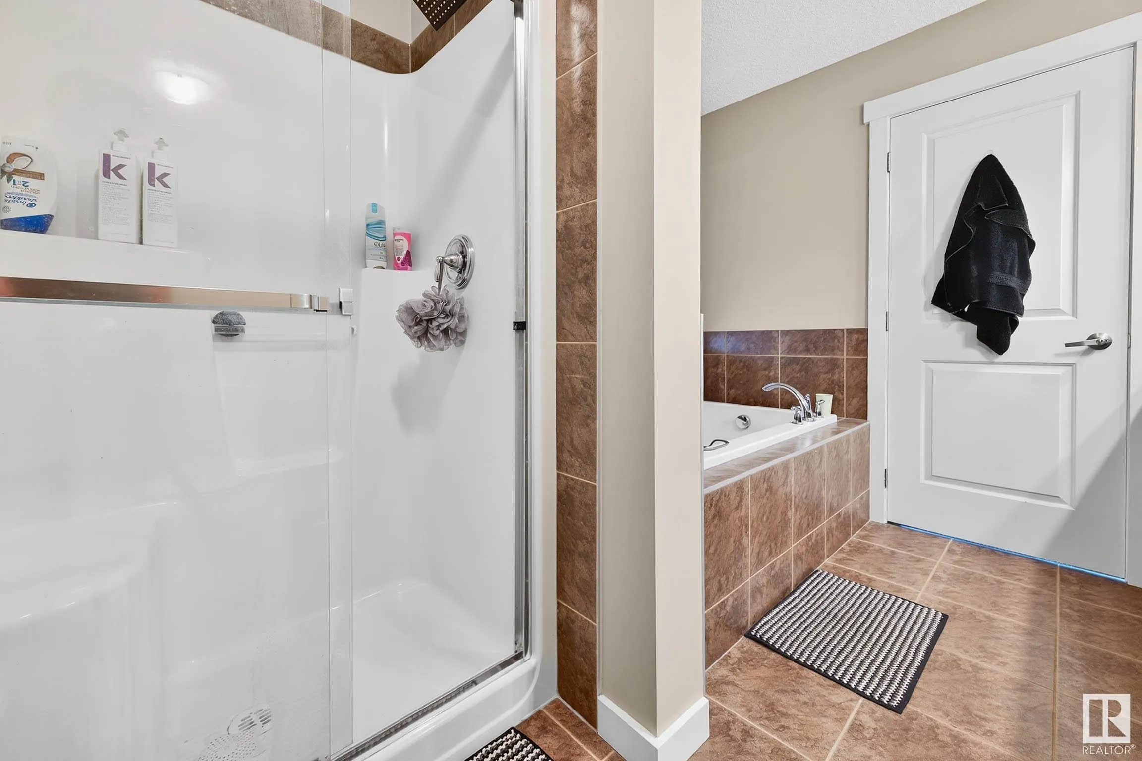 237 SHEPPARD Circle