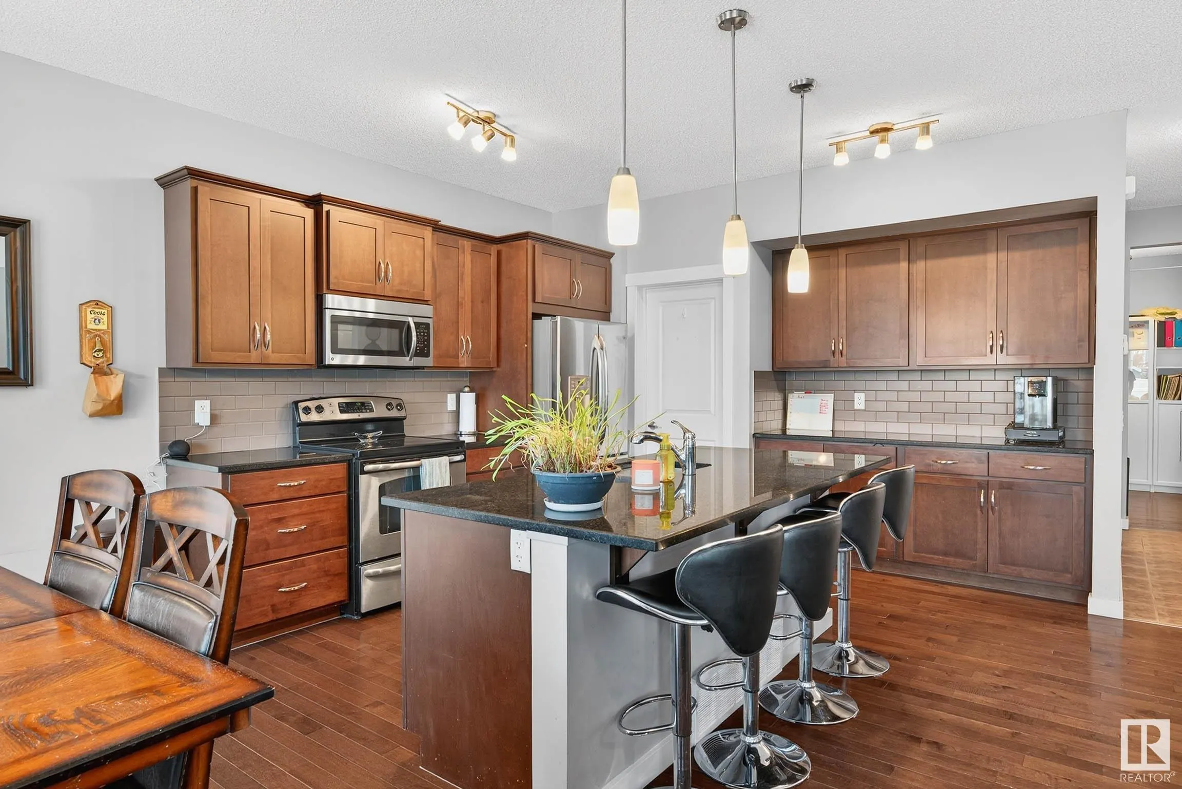 237 SHEPPARD Circle