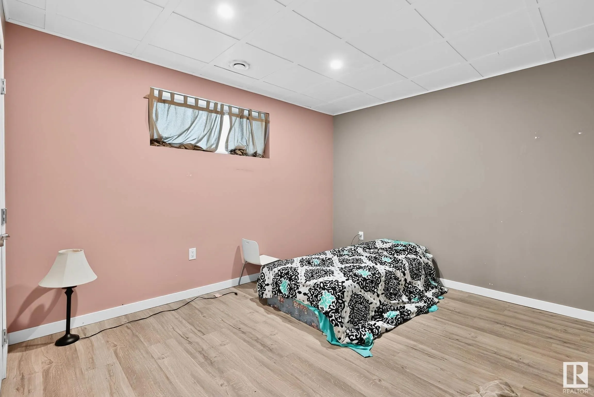 237 SHEPPARD Circle