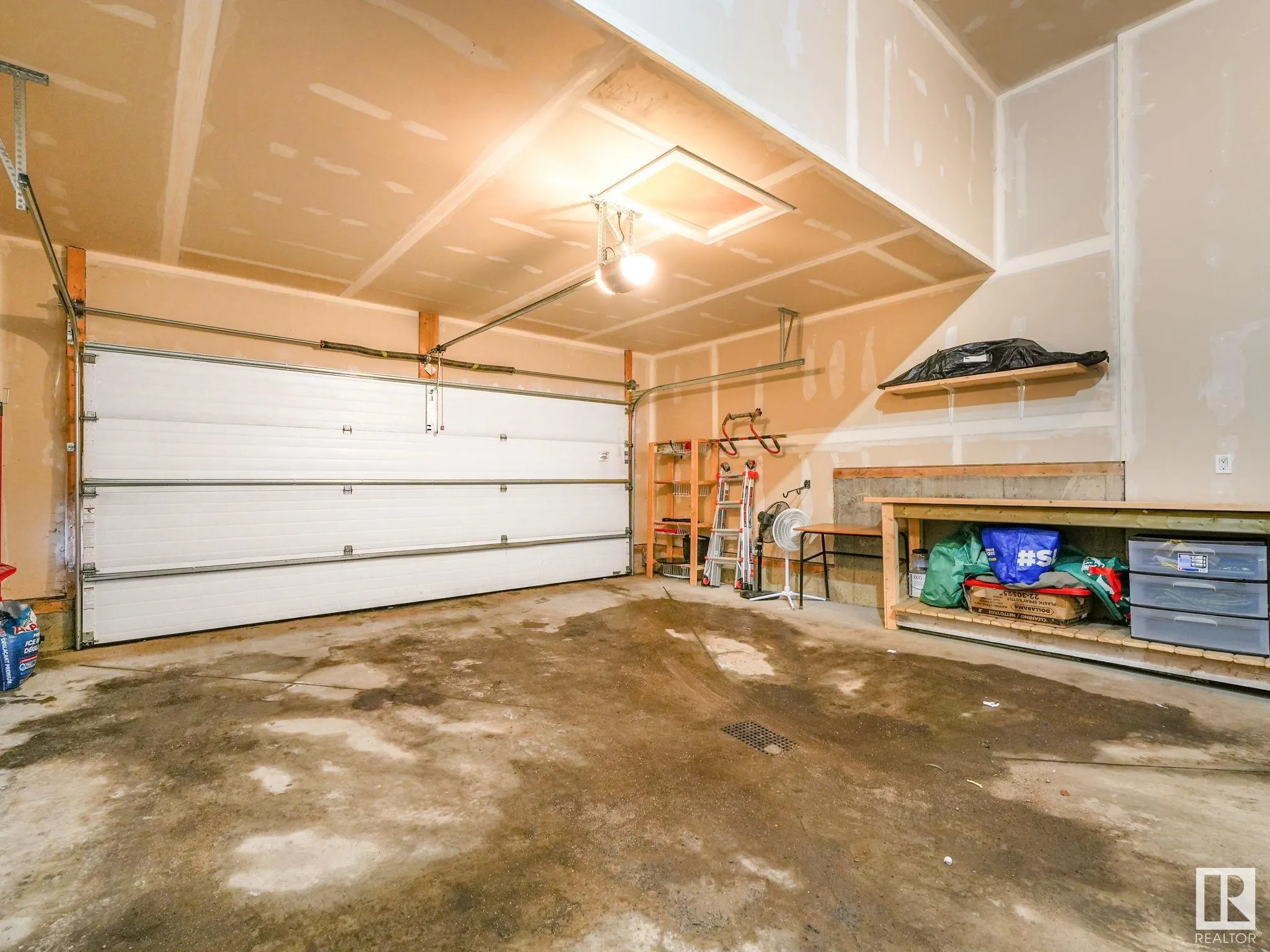 262 SHEPPARD Circle