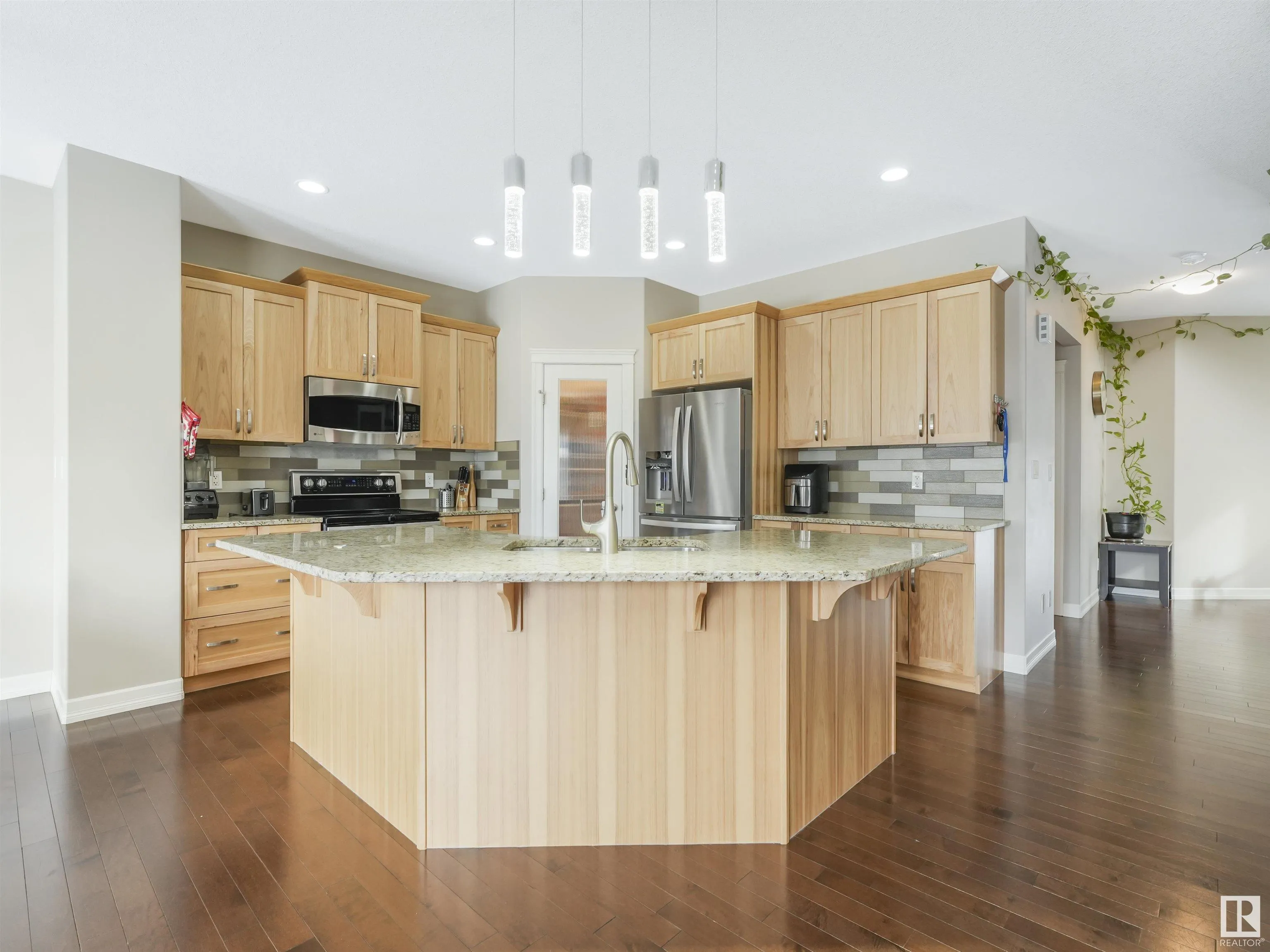 262 SHEPPARD Circle