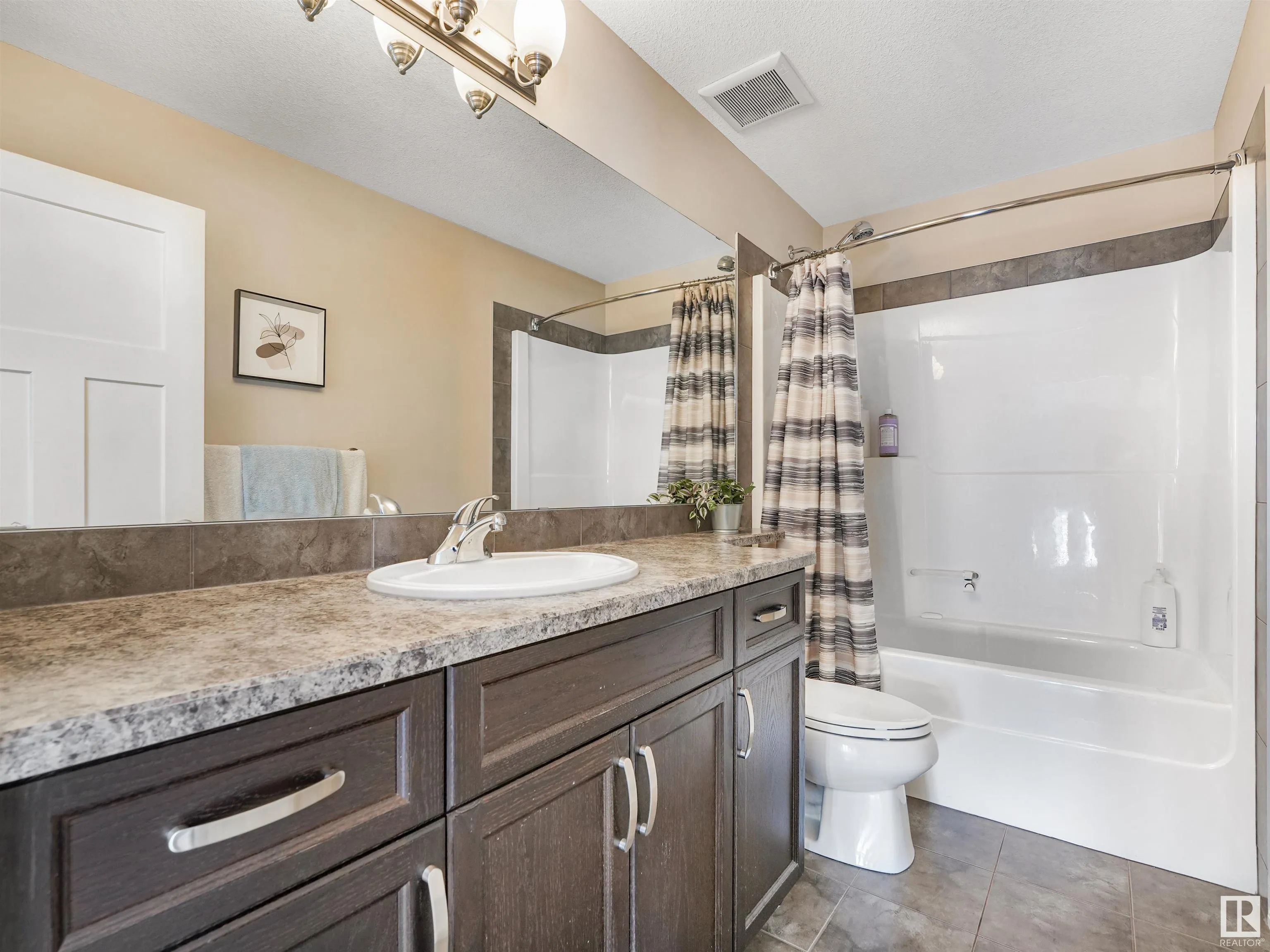 262 SHEPPARD Circle