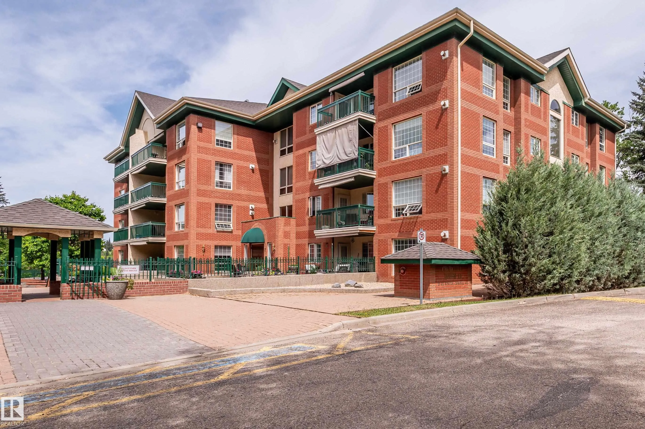 37 SIR WINSTON CHURCHILL Avenue