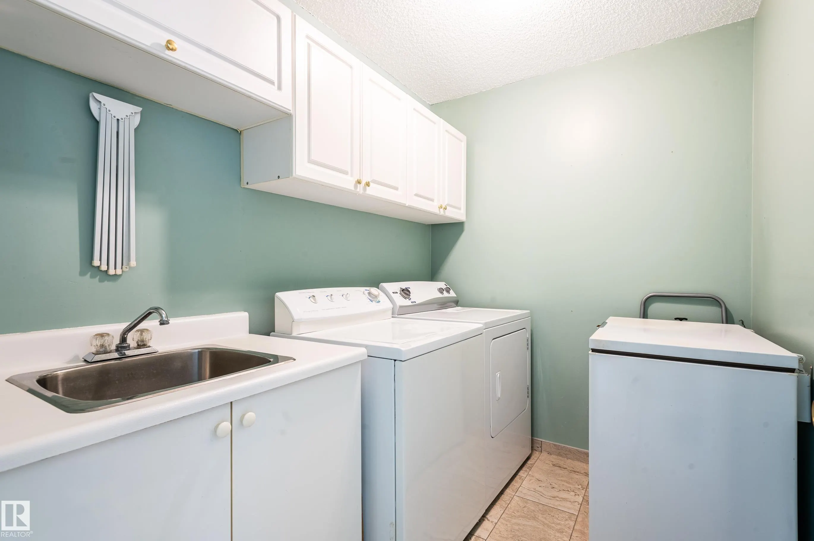 37 SIR WINSTON CHURCHILL Avenue