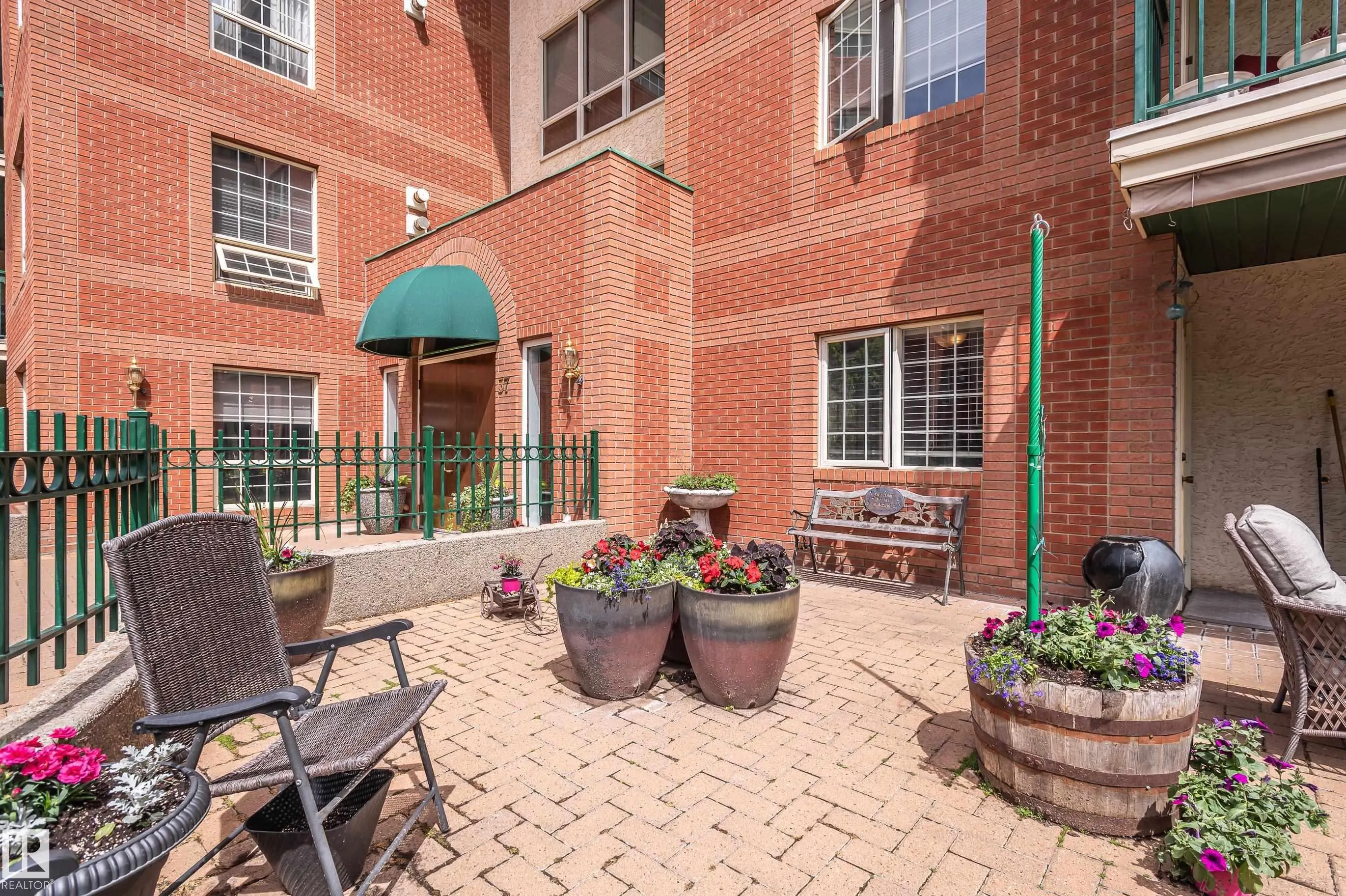 37 SIR WINSTON CHURCHILL Avenue