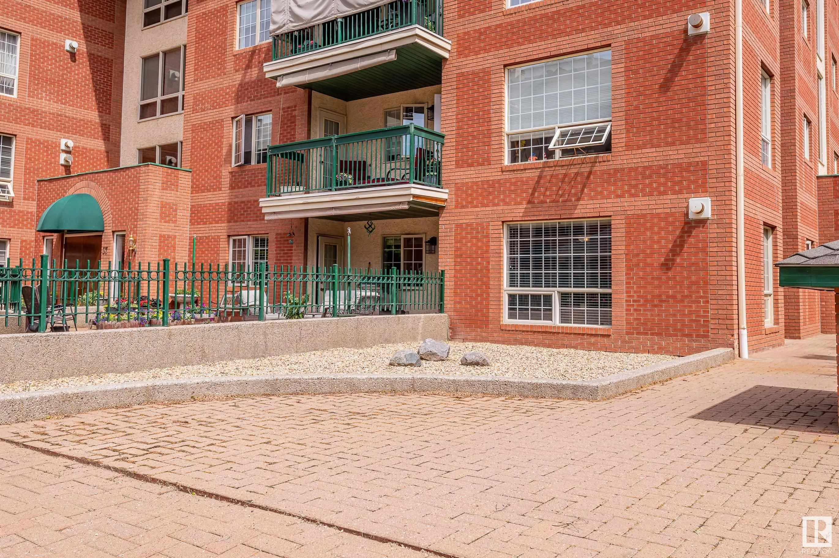 37 SIR WINSTON CHURCHILL Avenue