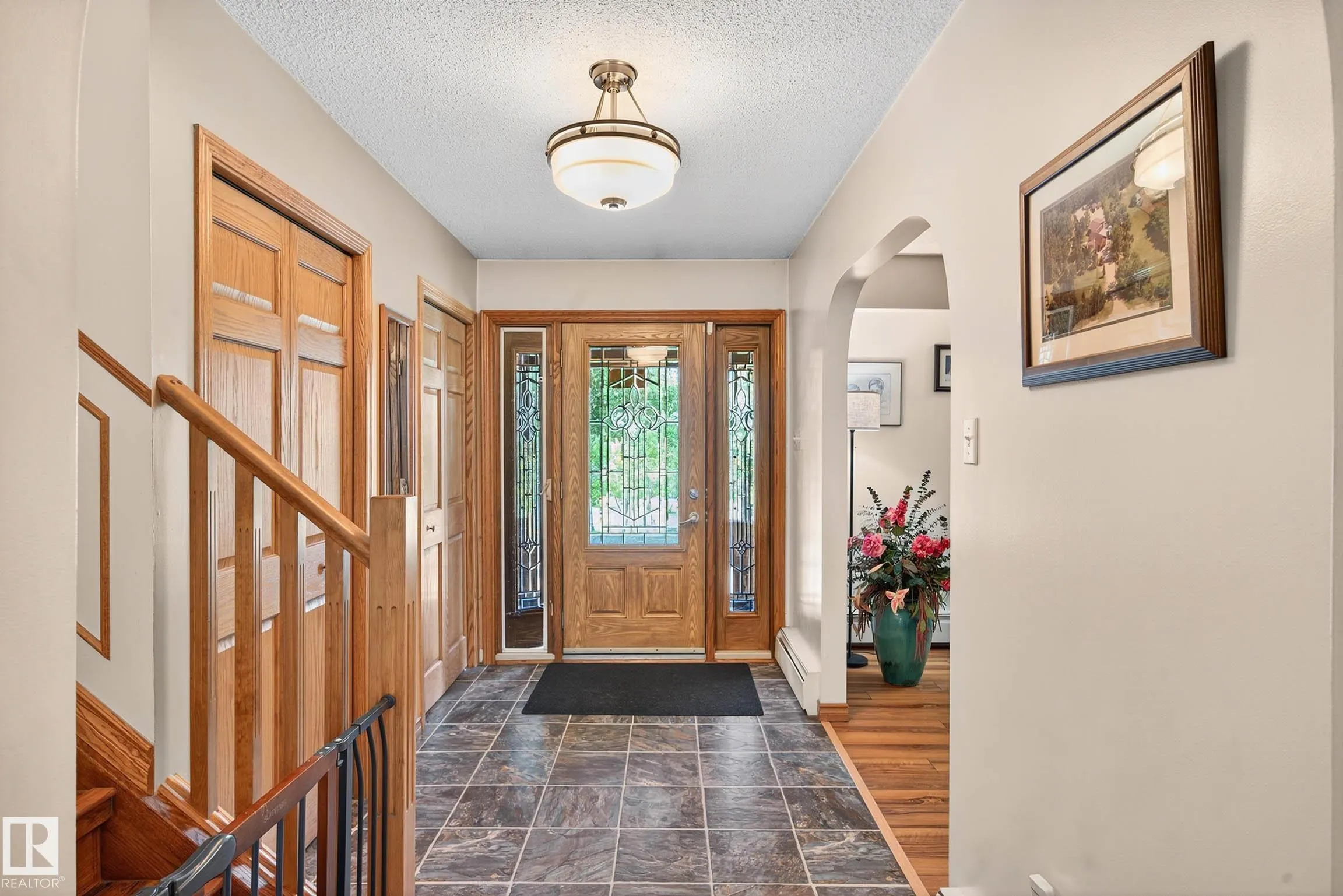 473084 RGE ROAD 242