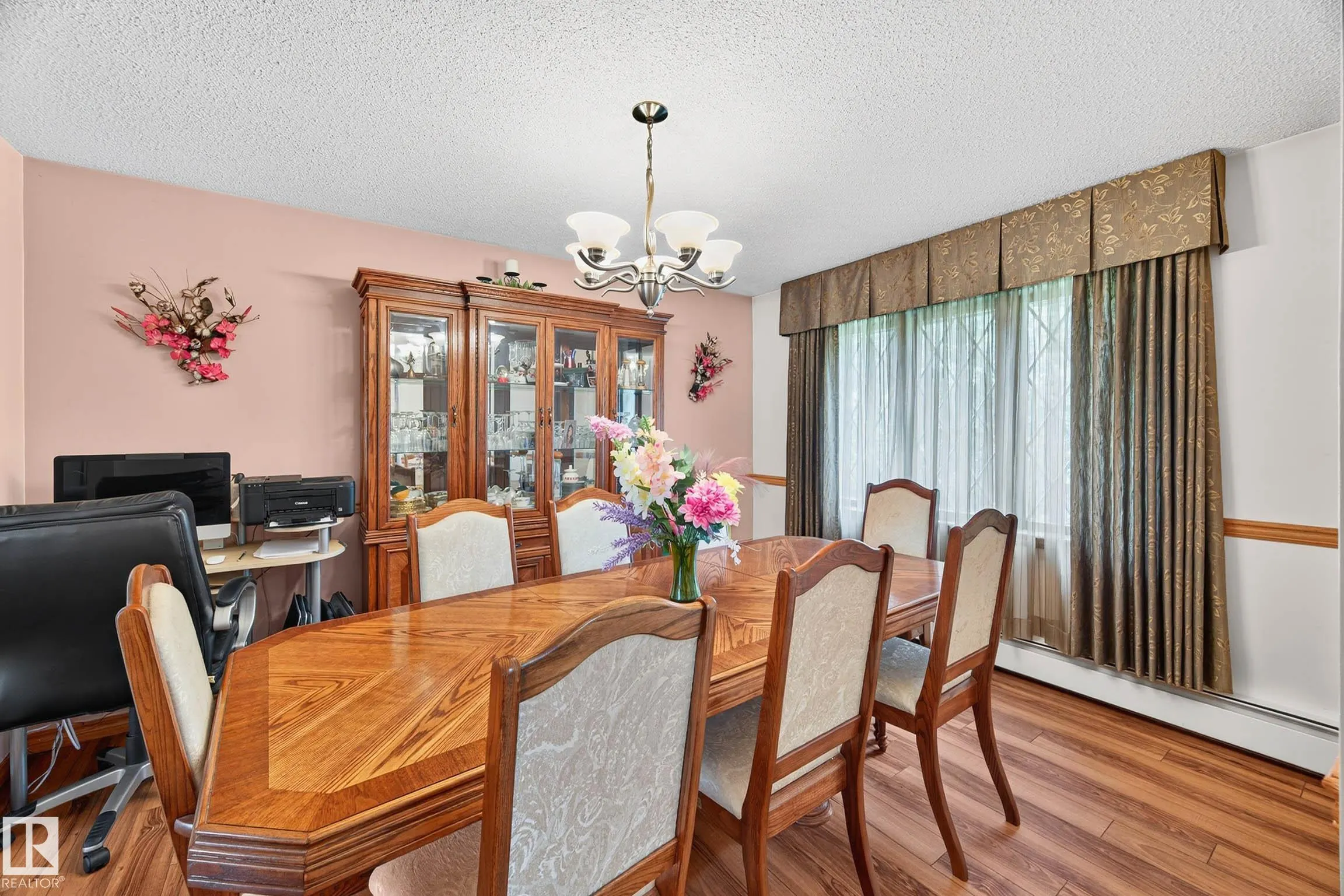 473084 RGE ROAD 242