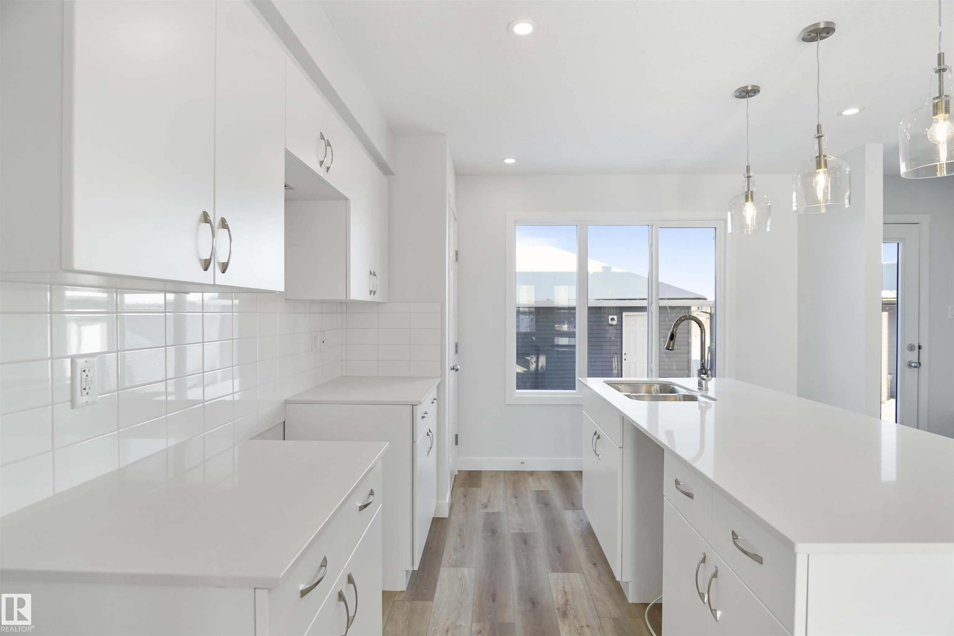 204 Savoy Crescent
