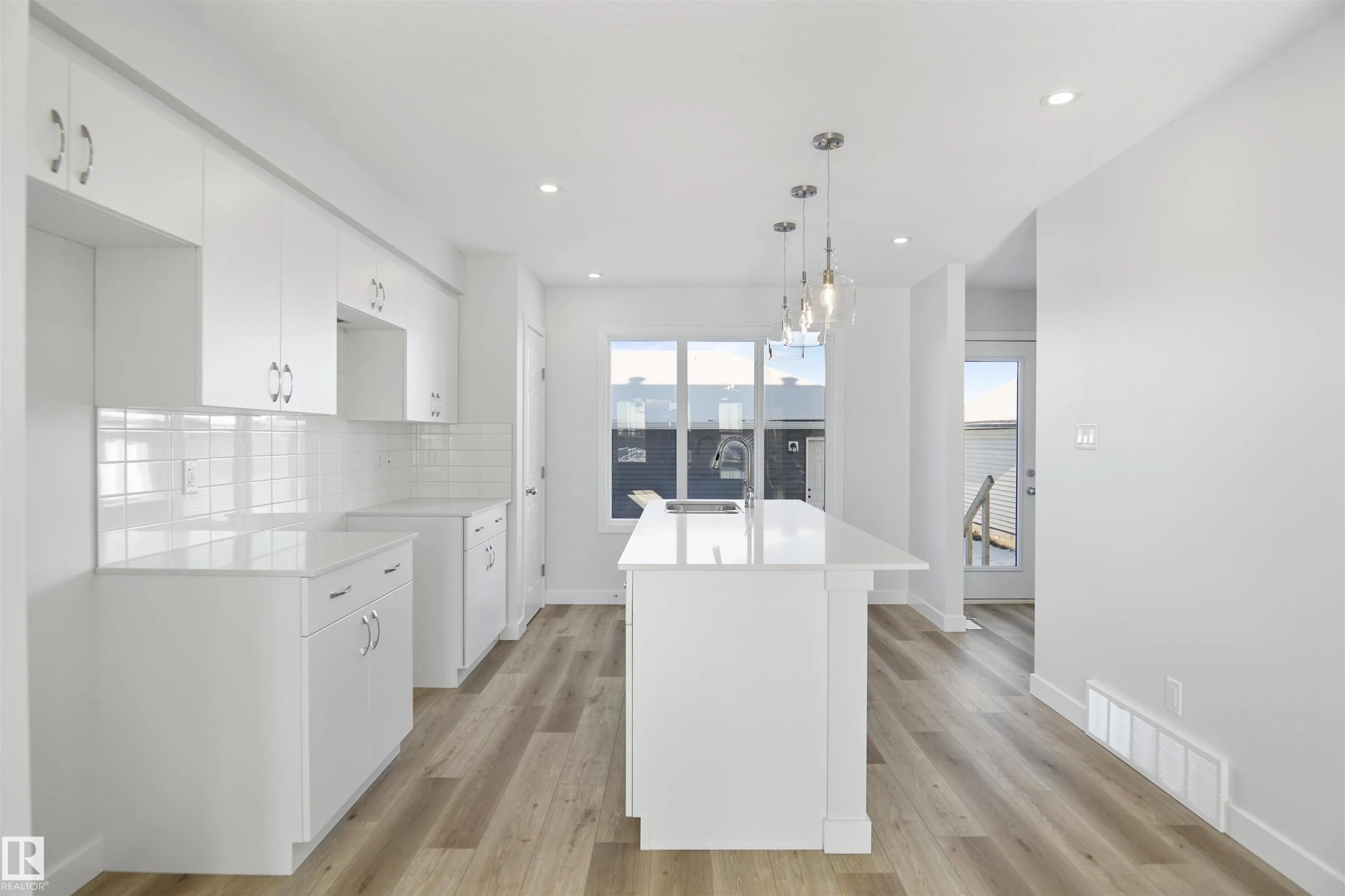 204 Savoy Crescent