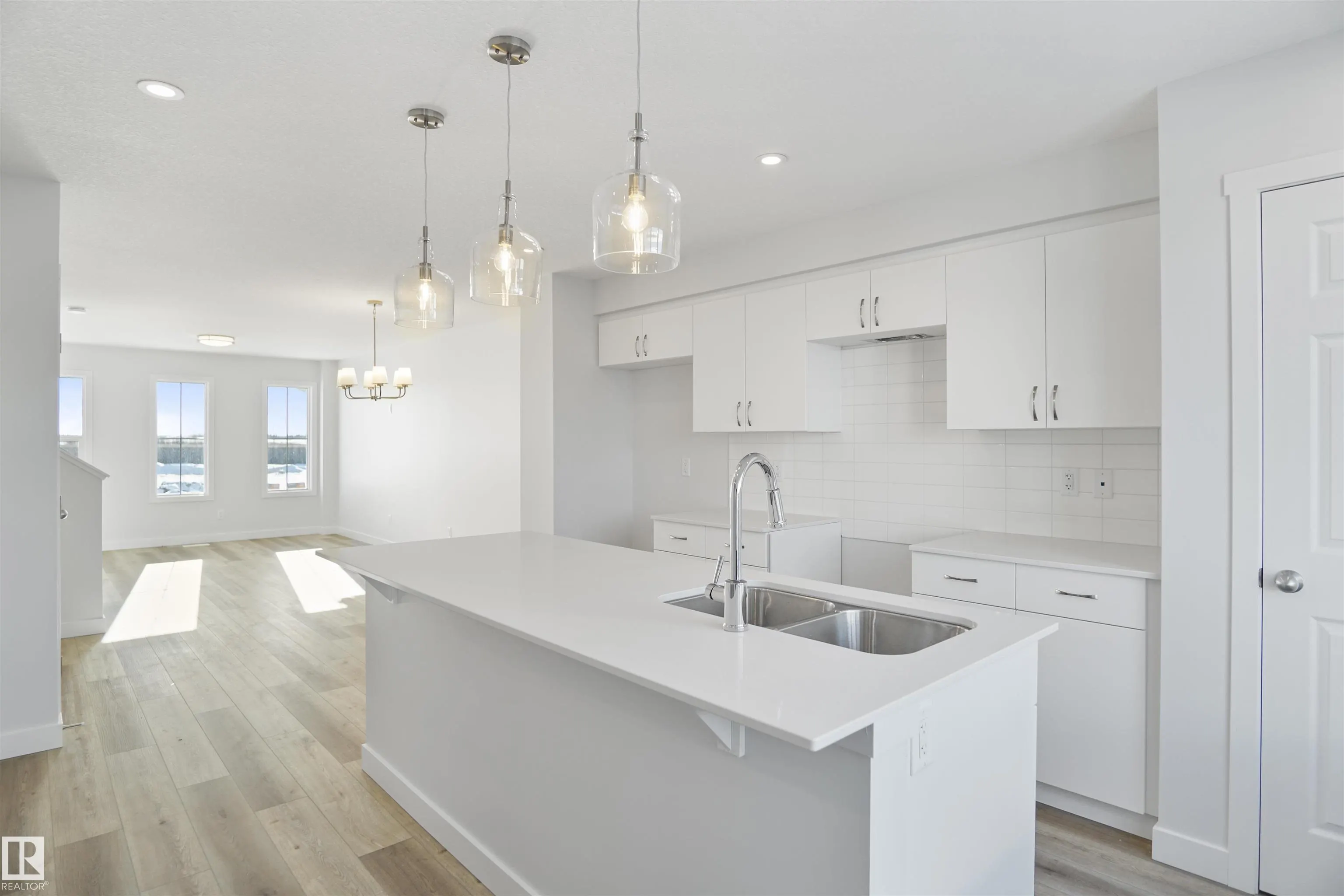 204 Savoy Crescent