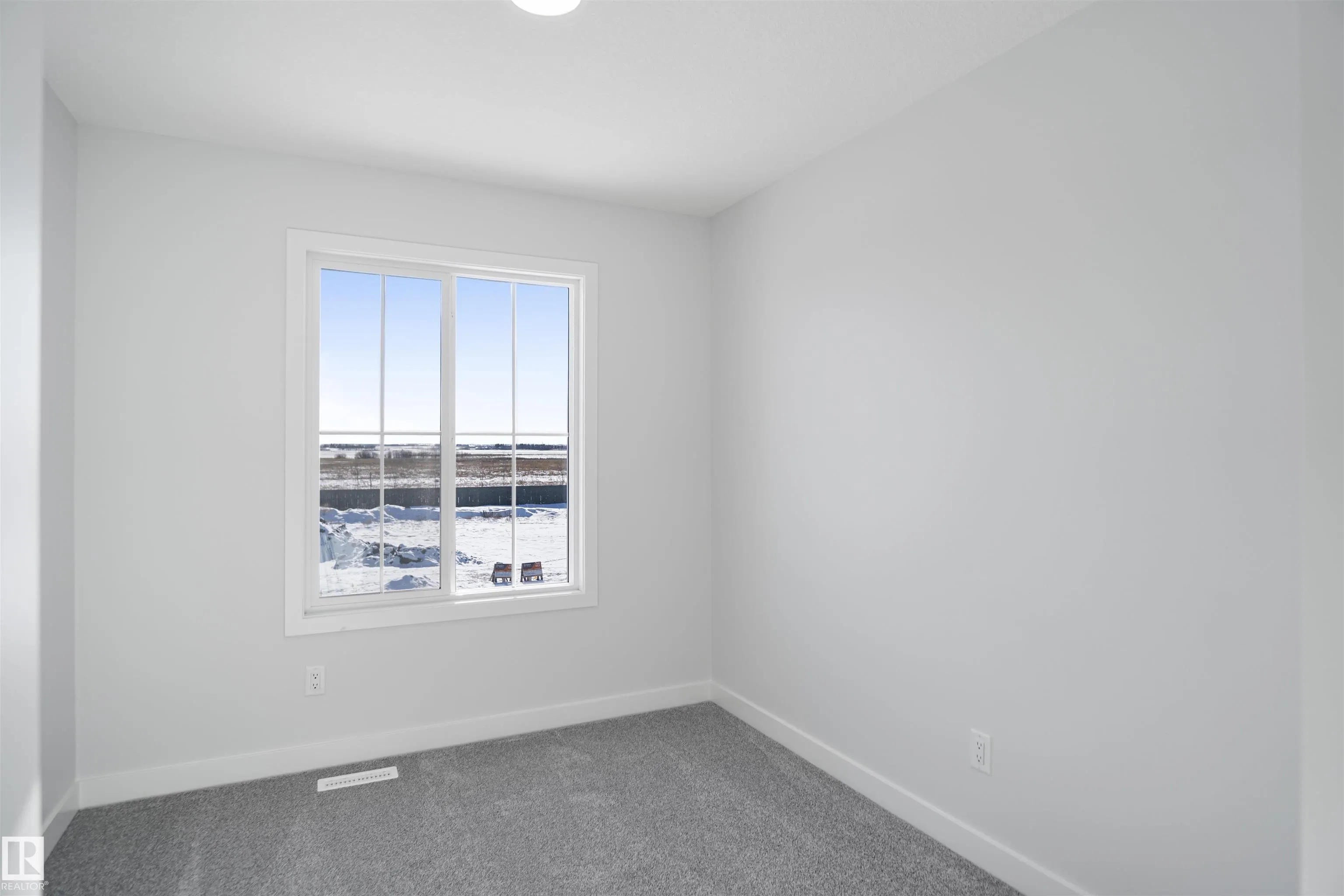 204 Savoy Crescent
